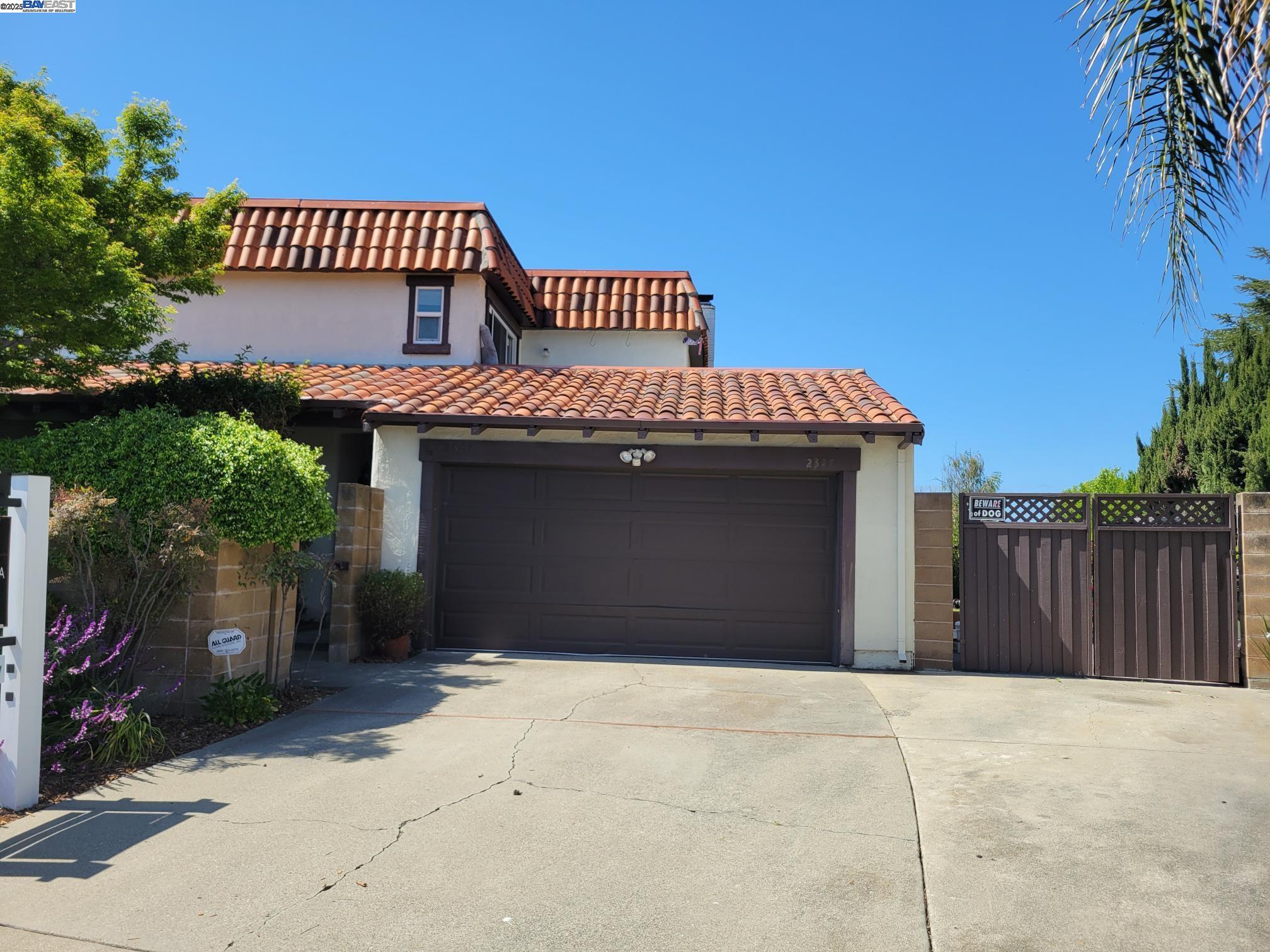 Detail Gallery Image 3 of 45 For 2387 Gomes Rd, Fremont,  CA 94539 - 3 Beds | 2/1 Baths