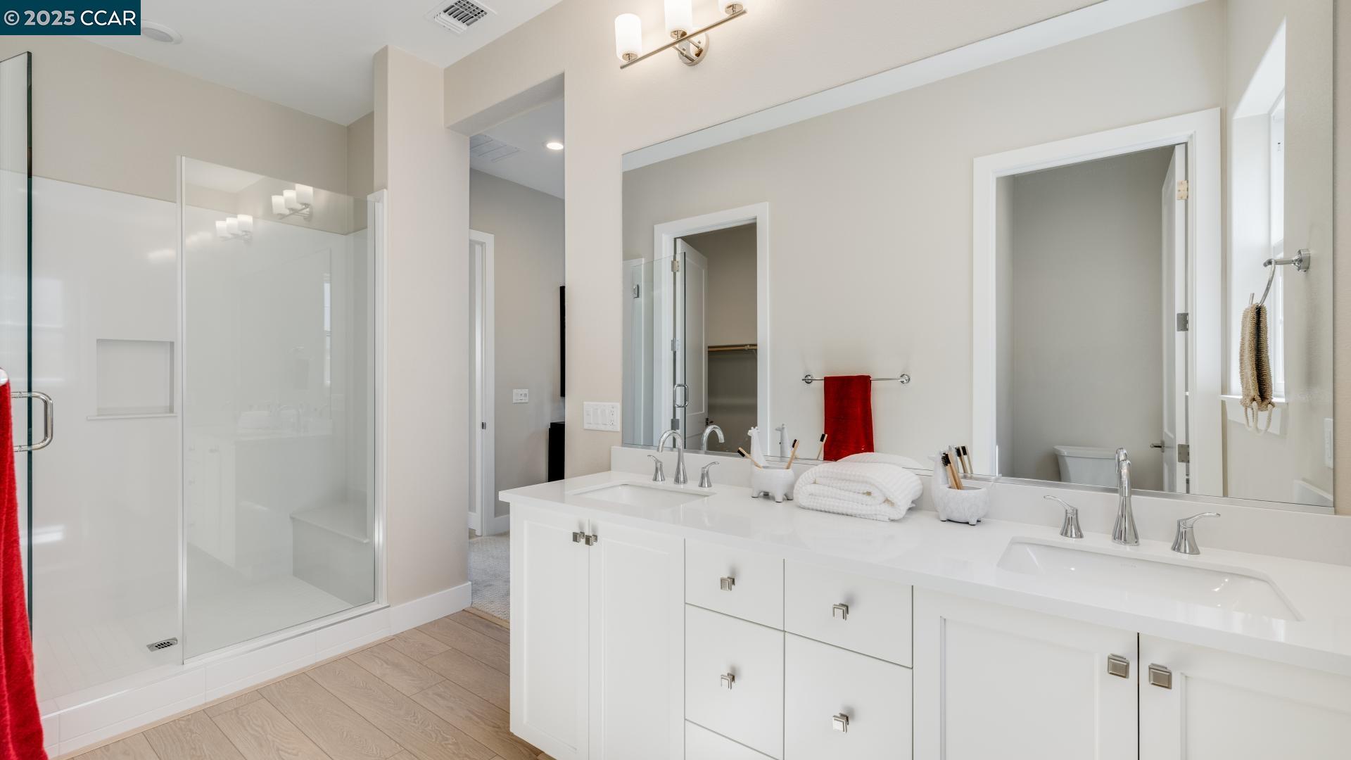 Detail Gallery Image 6 of 24 For 2818 Stampede Lane, Tracy,  CA 95377 - 2 Beds | 2 Baths