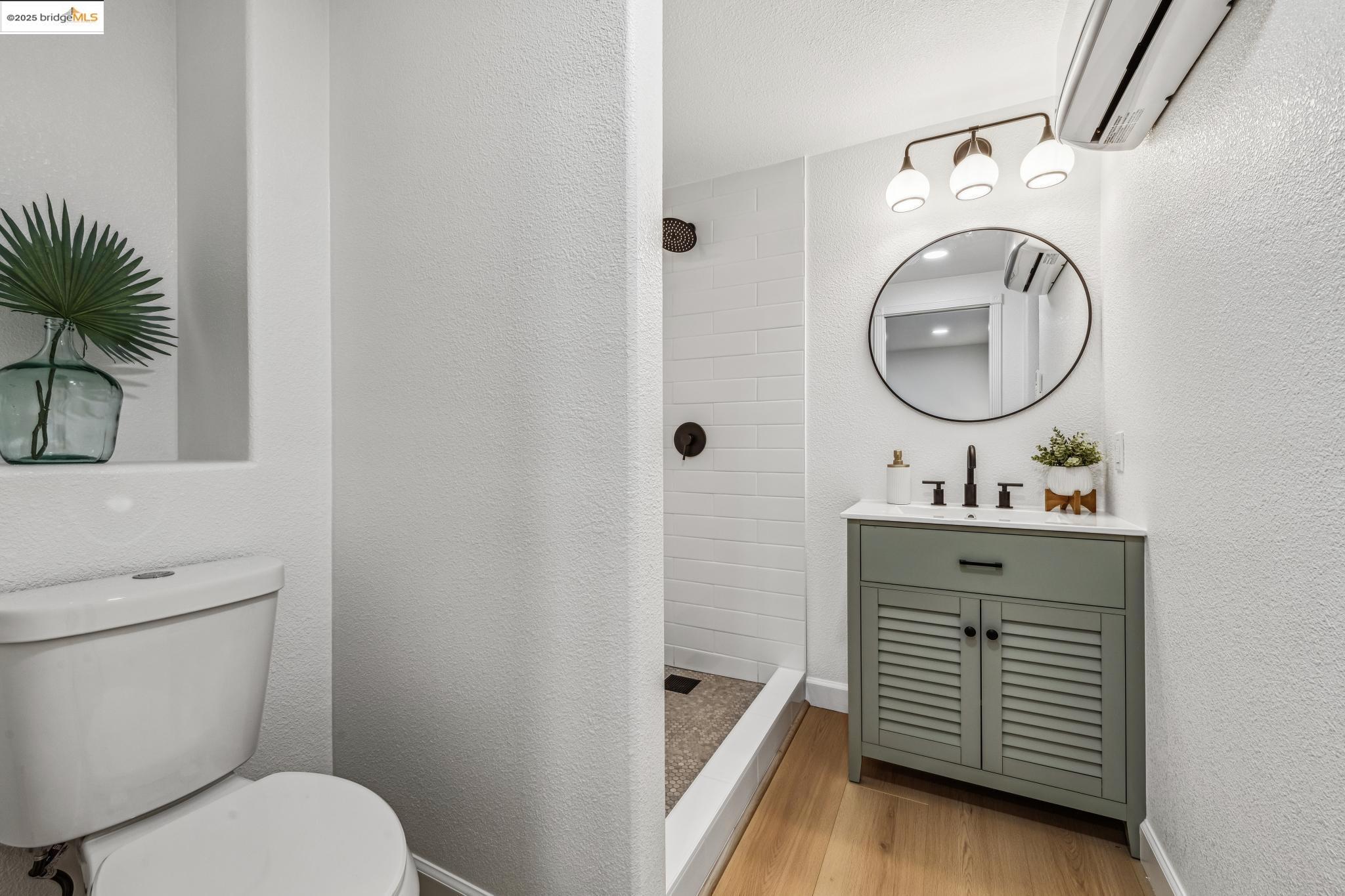 Detail Gallery Image 29 of 52 For 16026 Selborne Dr, San Leandro,  CA 94578 - 3 Beds | 2 Baths