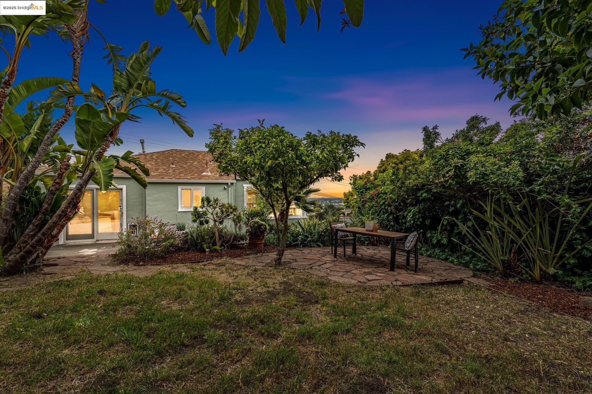Detail Gallery Image 51 of 52 For 16026 Selborne Dr, San Leandro,  CA 94578 - 3 Beds | 2 Baths
