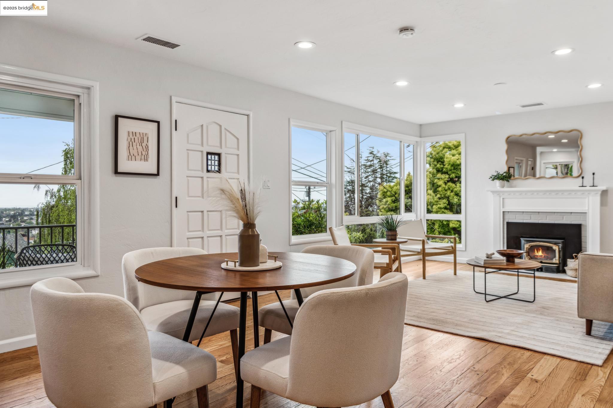Detail Gallery Image 8 of 52 For 16026 Selborne Dr, San Leandro,  CA 94578 - 3 Beds | 2 Baths