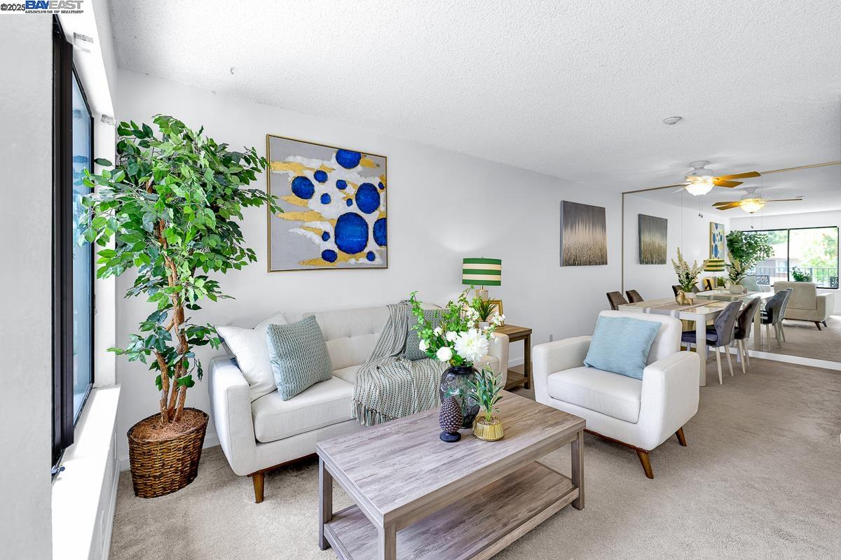 Detail Gallery Image 5 of 26 For 102 Camino Plz, Union City,  CA 94587 - 2 Beds | 1 Baths