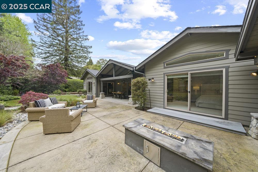 property-img