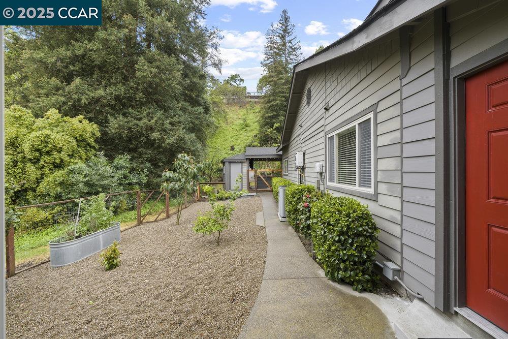 property-img
