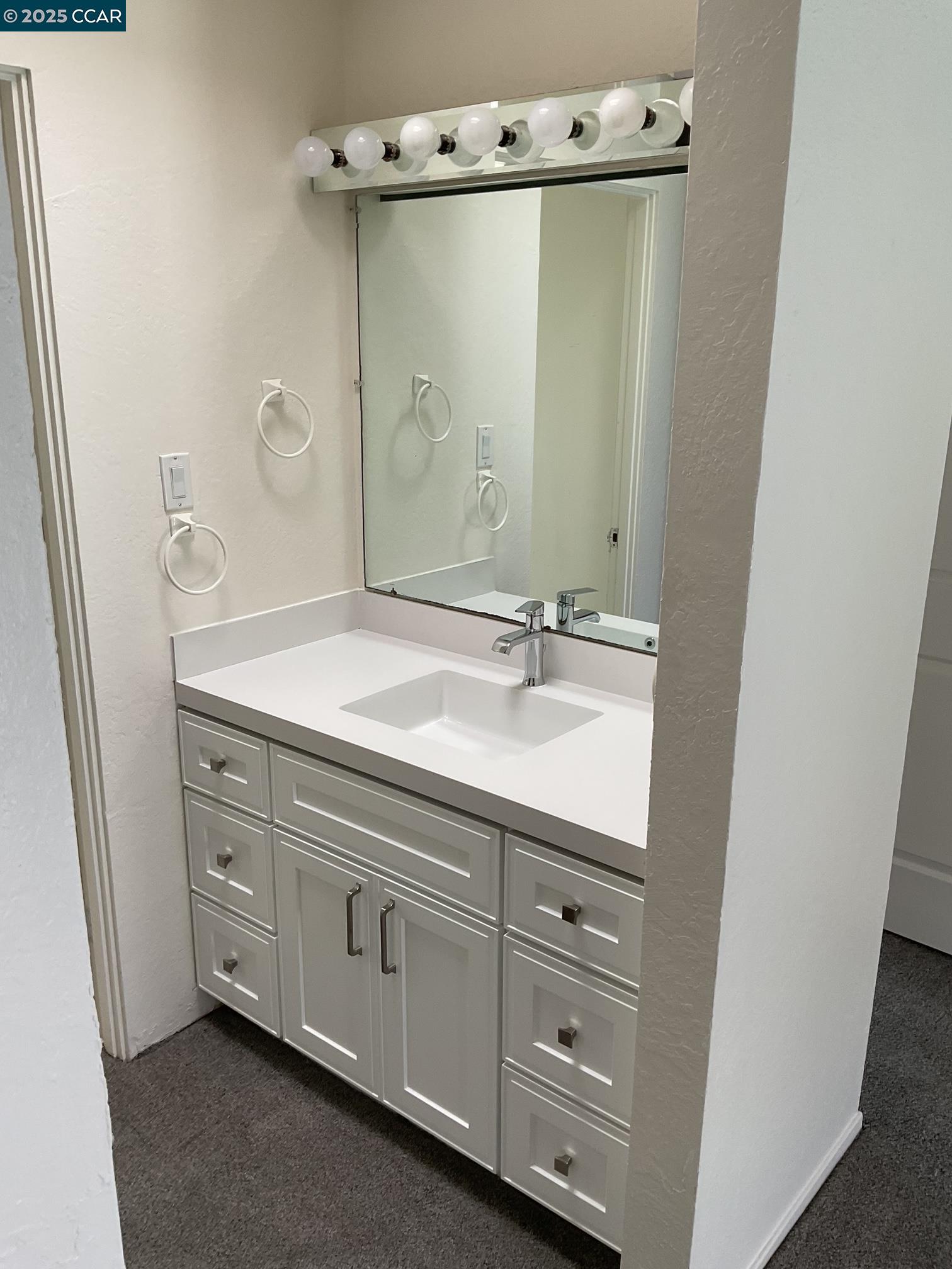 Detail Gallery Image 6 of 7 For 1249 Lancashire Dr, Concord,  CA 94518 - 4 Beds | 2 Baths