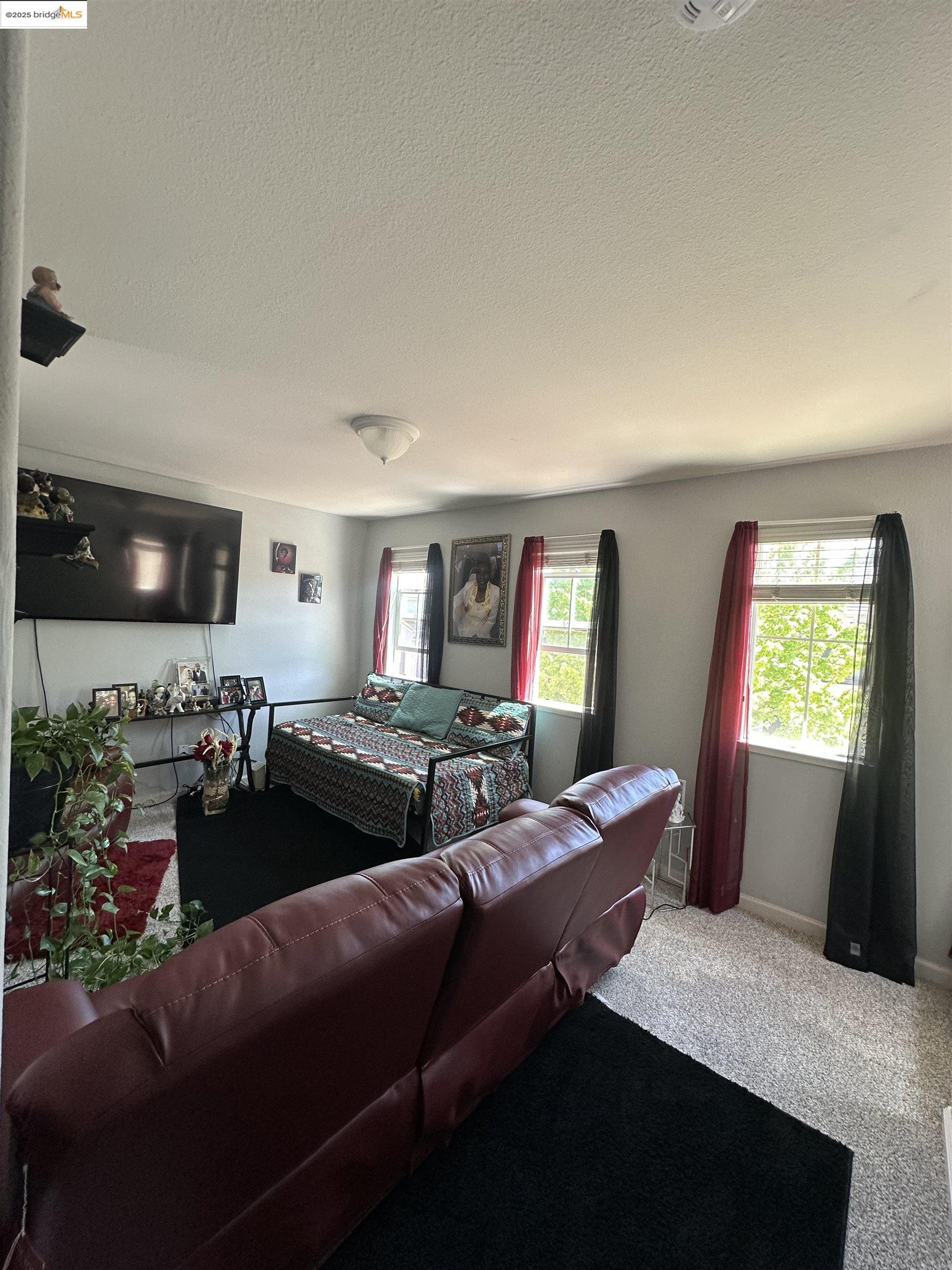 Detail Gallery Image 9 of 23 For 1583 Fog Bank Dr, Stockton,  CA 95204 - 4 Beds | 3/1 Baths