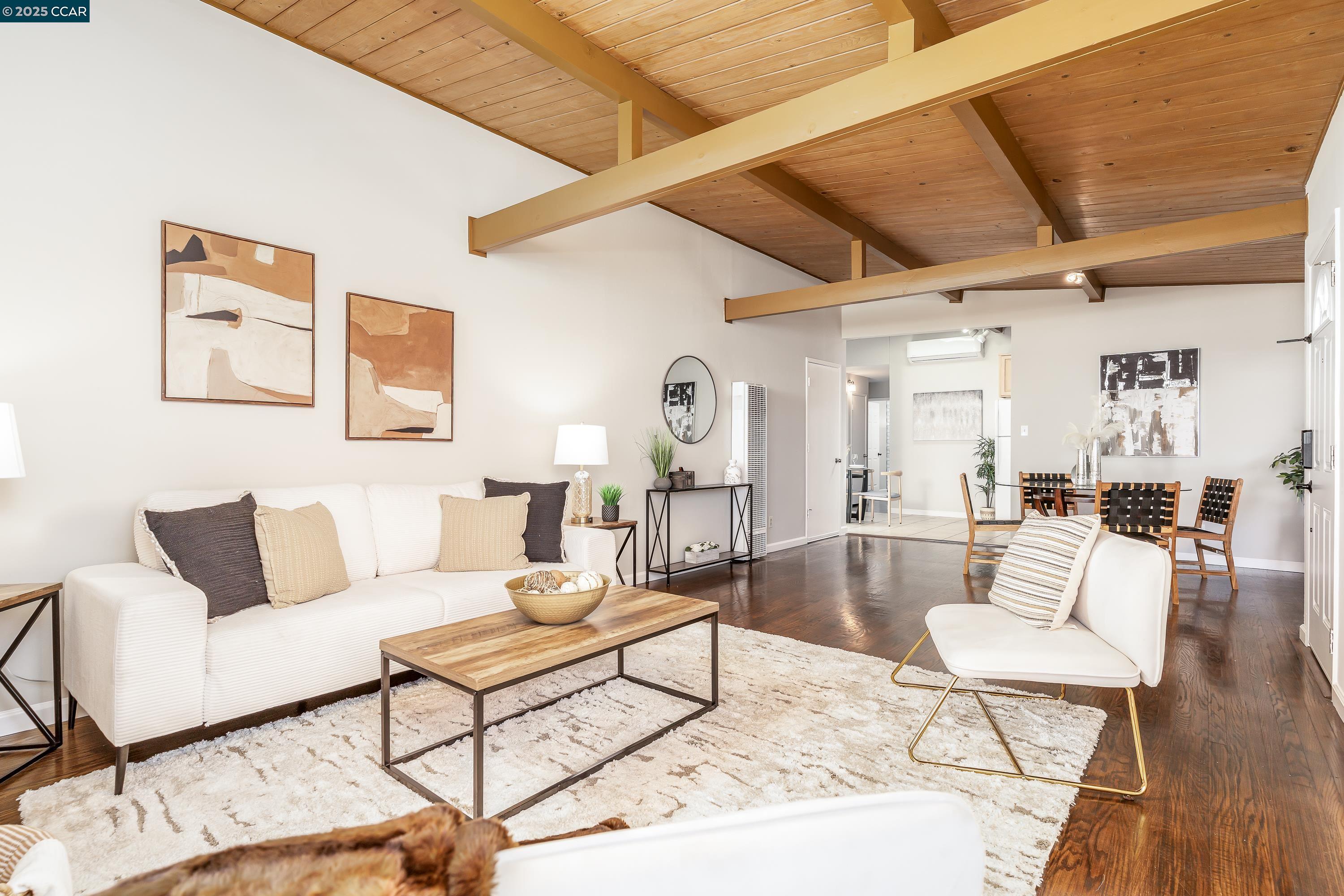 Detail Gallery Image 1 of 1 For 1669 Glen Ct, Pinole,  CA 94564 - 3 Beds | 2 Baths