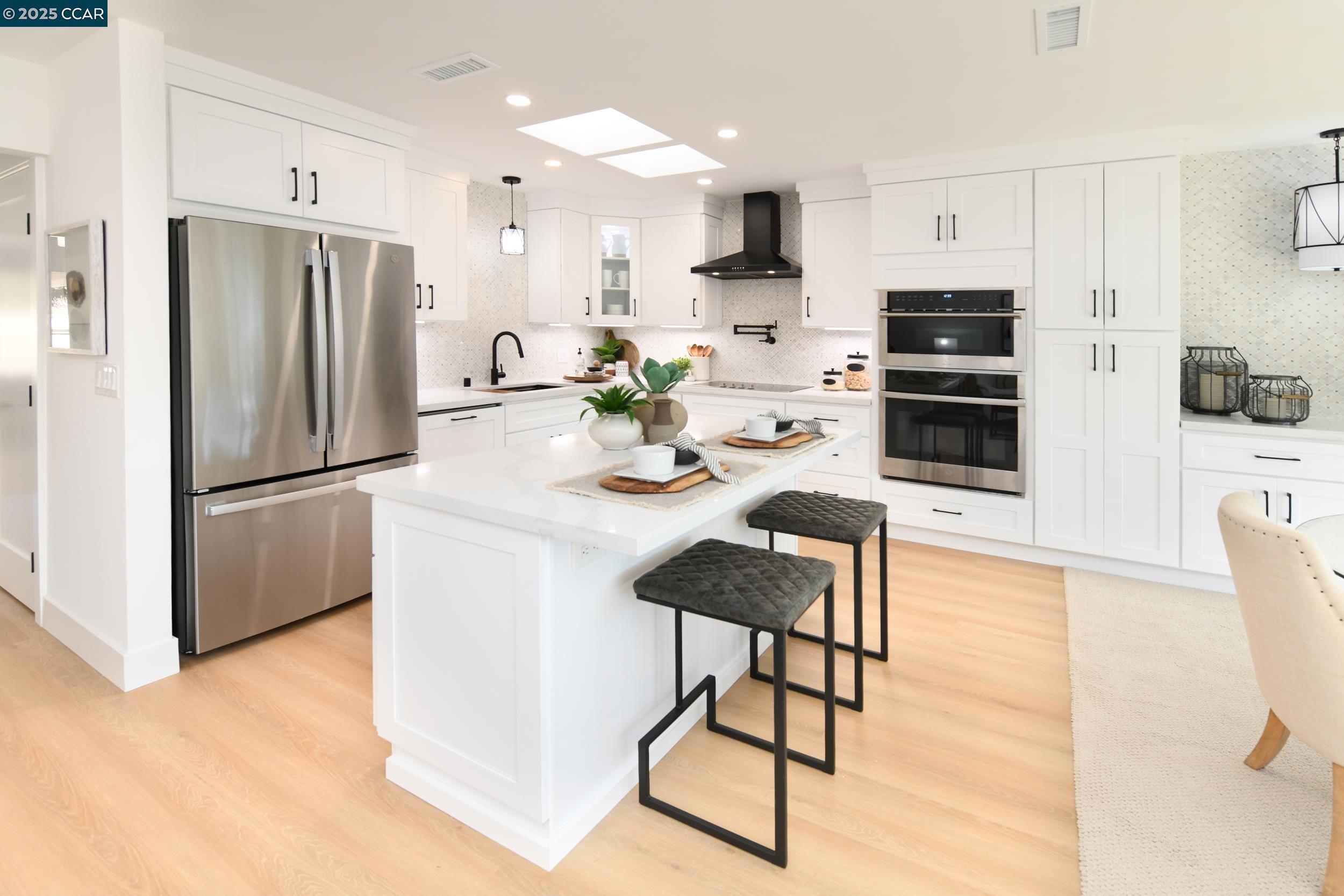MLS: 41094951 Condo For Sale