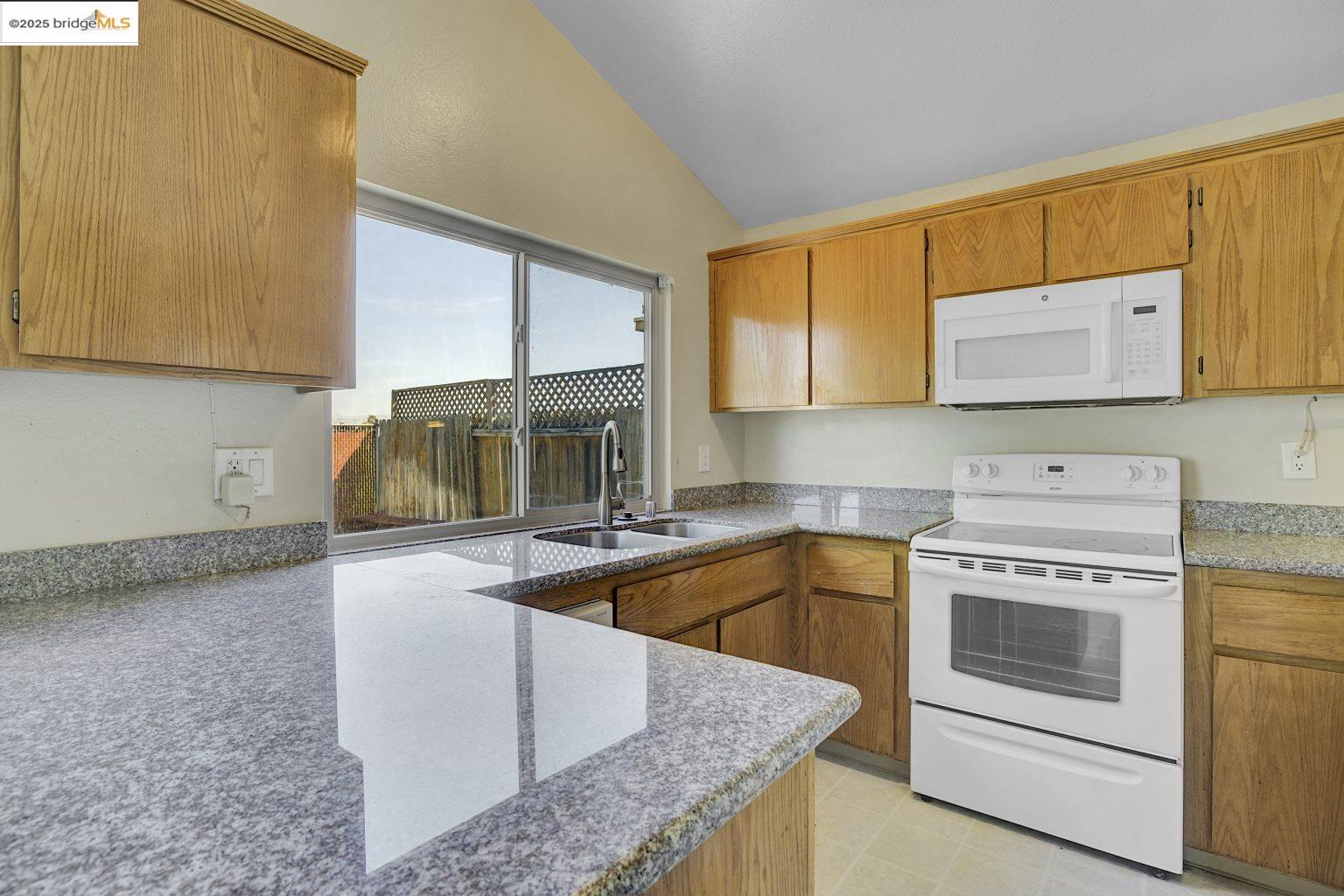 Detail Gallery Image 19 of 40 For 1634 Severus Drv., Vallejo,  CA 94589 - 4 Beds | 2 Baths
