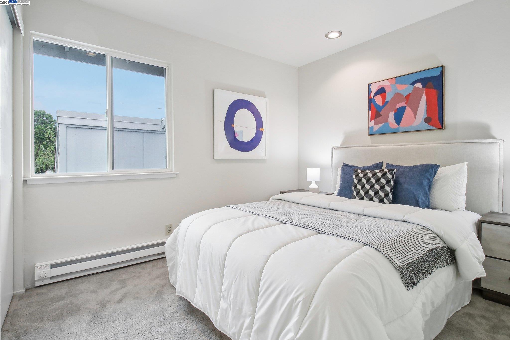 Detail Gallery Image 19 of 27 For 1920 Rock St #1,  Mountain View,  CA 94043 - 3 Beds | 1/1 Baths