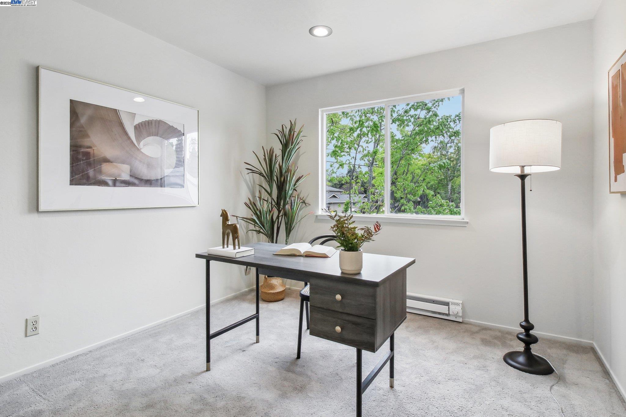 Detail Gallery Image 20 of 27 For 1920 Rock St #1,  Mountain View,  CA 94043 - 3 Beds | 1/1 Baths