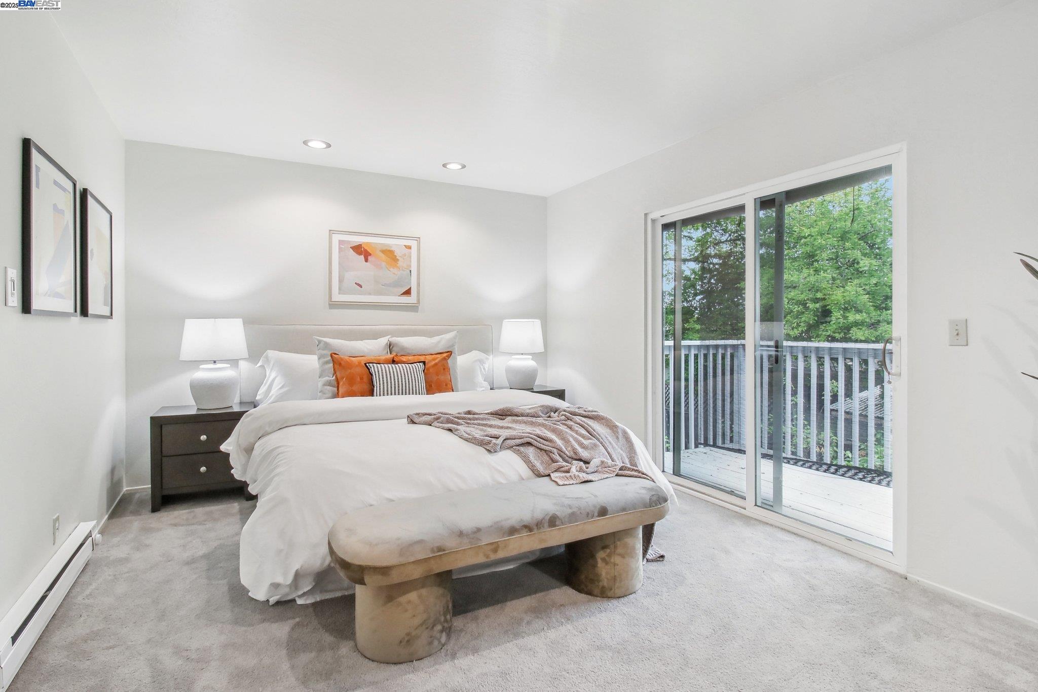 Detail Gallery Image 21 of 27 For 1920 Rock St #1,  Mountain View,  CA 94043 - 3 Beds | 1/1 Baths