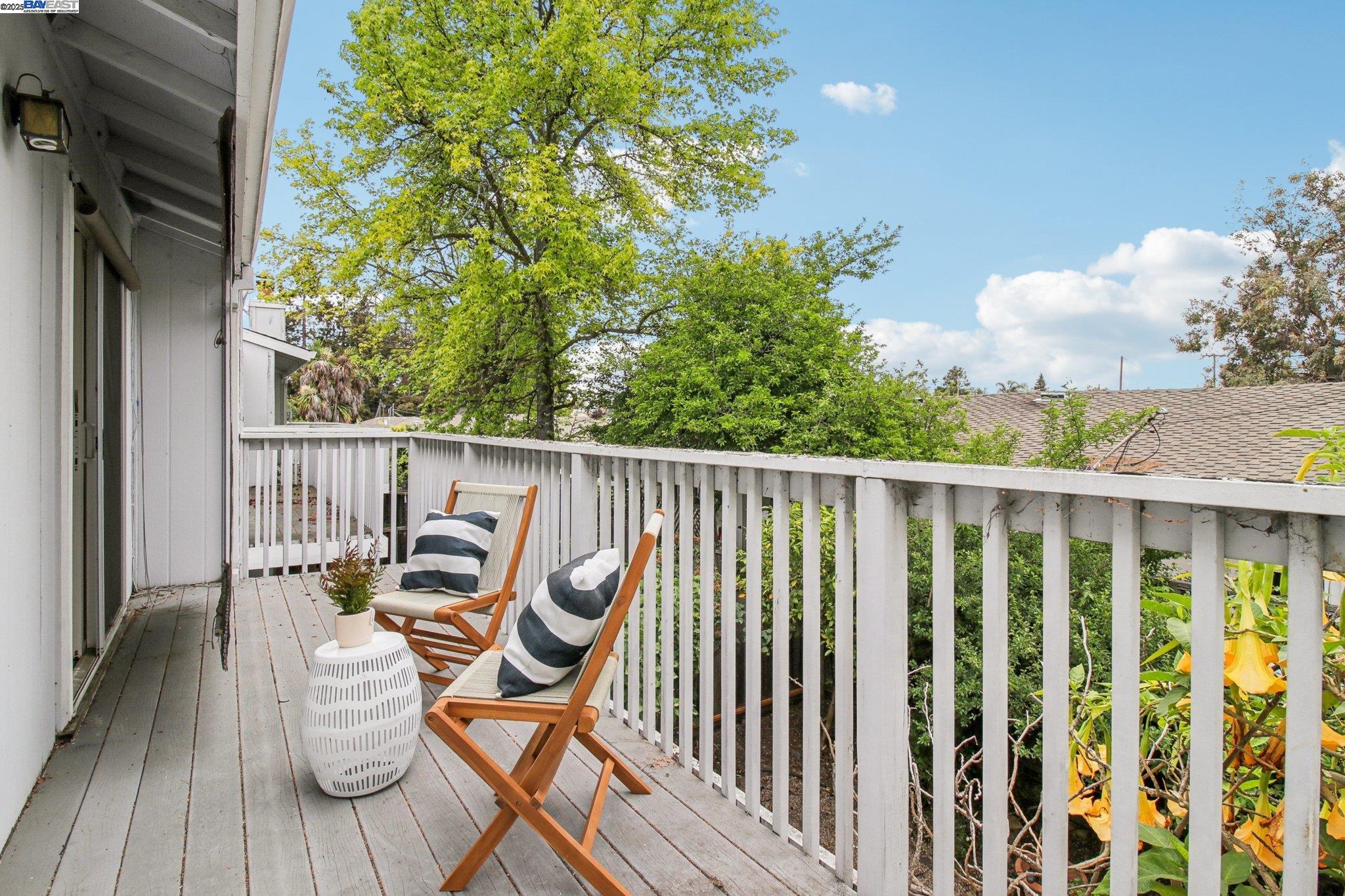 Detail Gallery Image 24 of 27 For 1920 Rock St #1,  Mountain View,  CA 94043 - 3 Beds | 1/1 Baths
