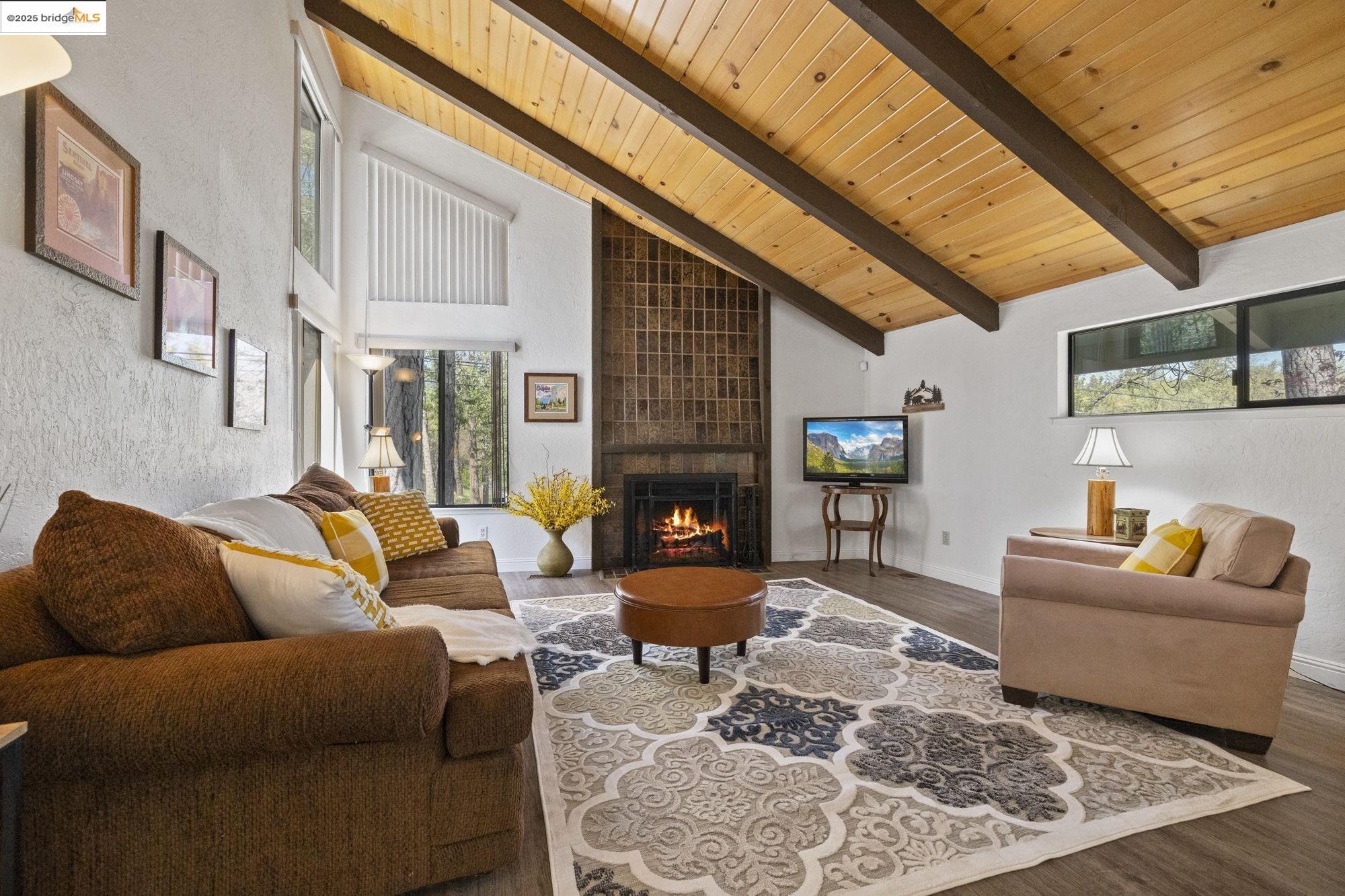 Detail Gallery Image 8 of 60 For 19421 Grizzly Circle, Groveland,  CA 95321-9544 - 2 Beds | 1/1 Baths