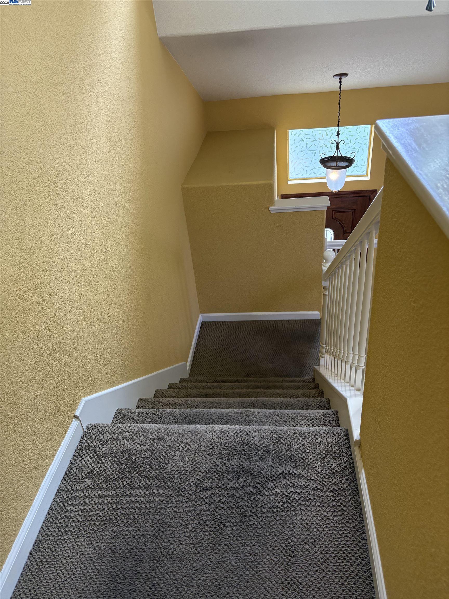 Detail Gallery Image 16 of 41 For 24909 Avocado Ct, Hayward,  CA 94544 - 3 Beds | 2/1 Baths