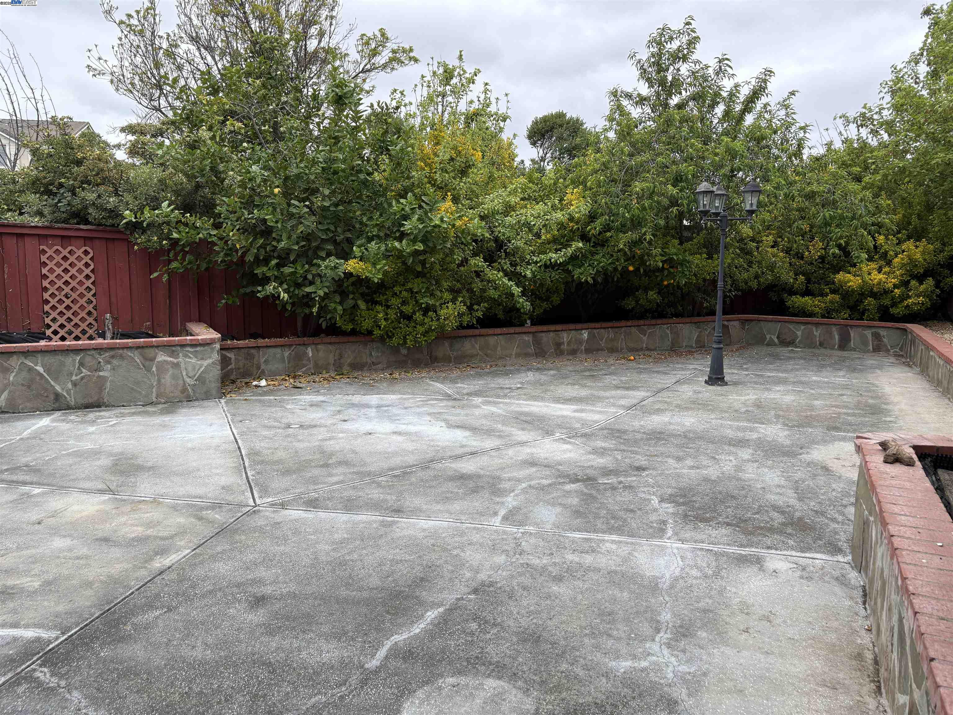 Detail Gallery Image 22 of 41 For 24909 Avocado Ct, Hayward,  CA 94544 - 3 Beds | 2/1 Baths