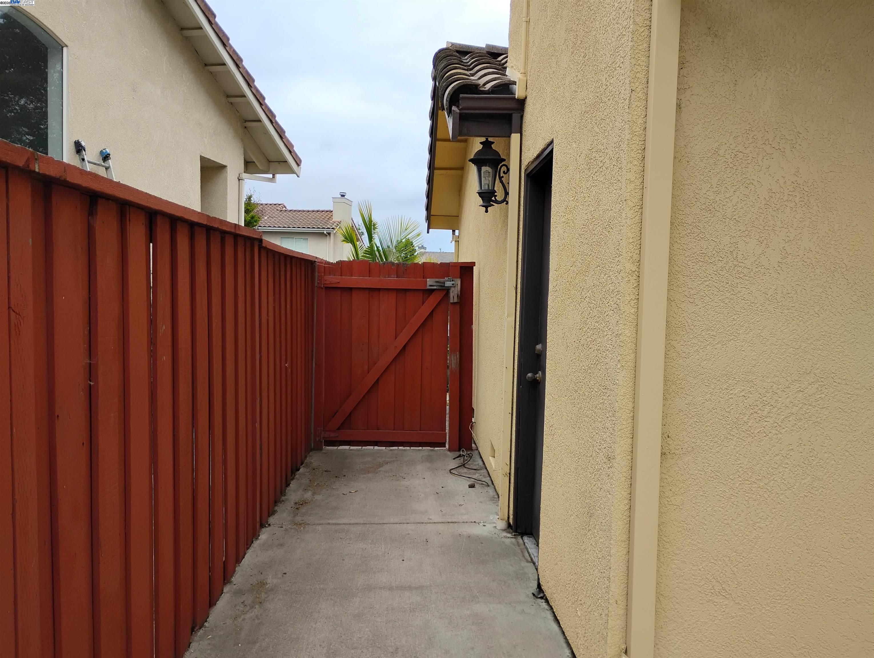 Detail Gallery Image 26 of 41 For 24909 Avocado Ct, Hayward,  CA 94544 - 3 Beds | 2/1 Baths
