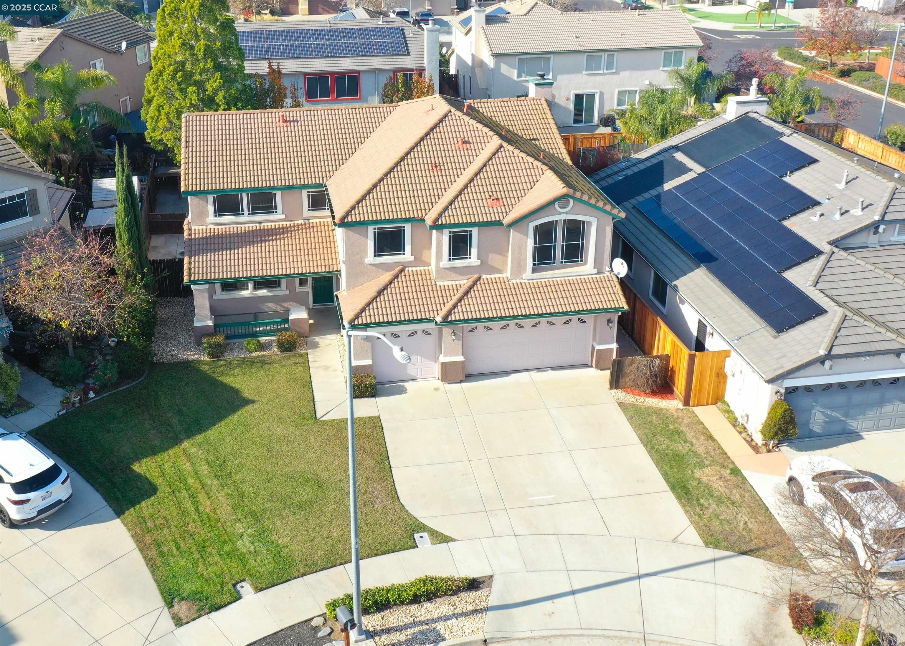 Detail Gallery Image 2 of 37 For 14 Birmingham Ct, Oakley,  CA 94561 - 4 Beds | 3 Baths