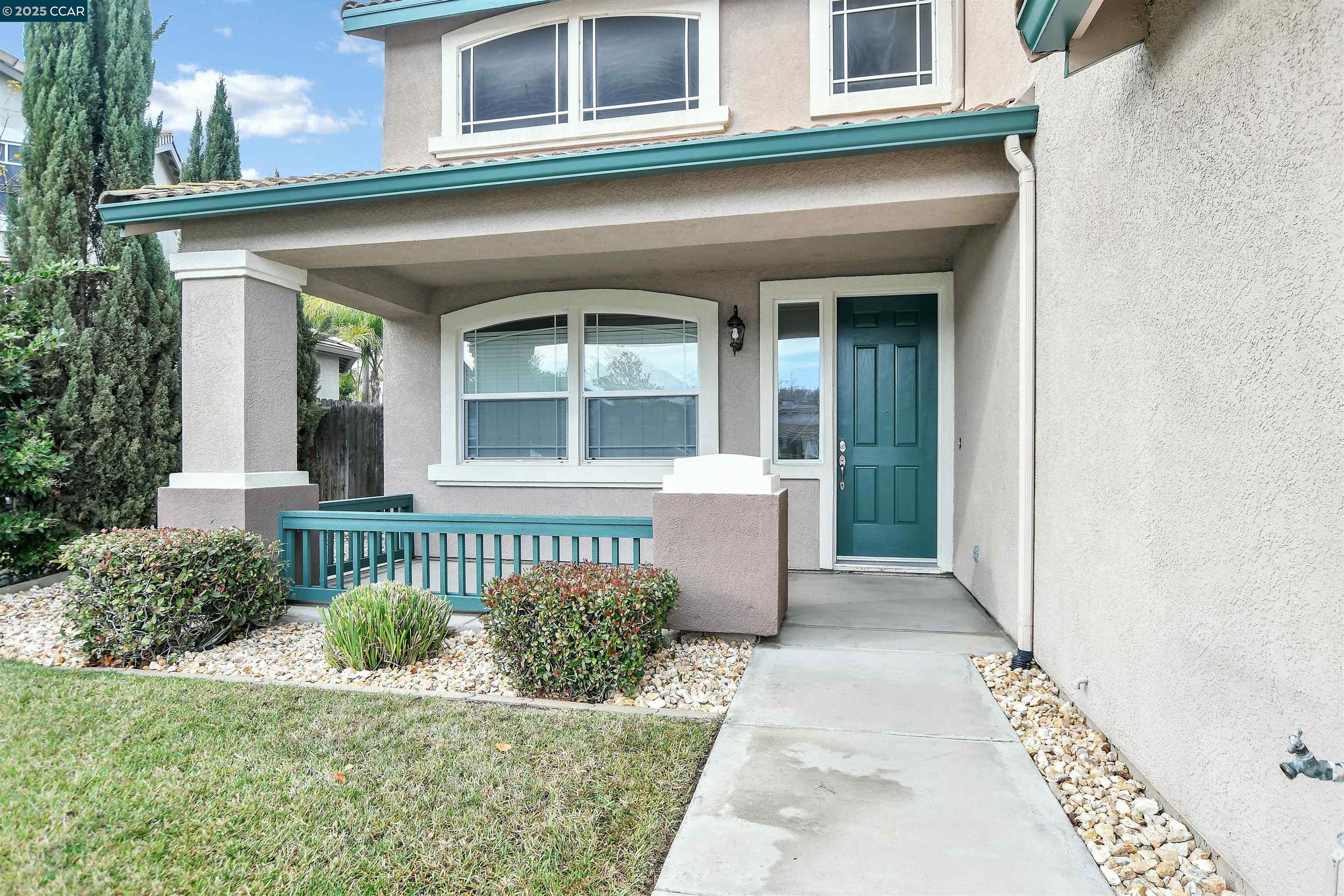 Detail Gallery Image 3 of 37 For 14 Birmingham Ct, Oakley,  CA 94561 - 4 Beds | 3 Baths