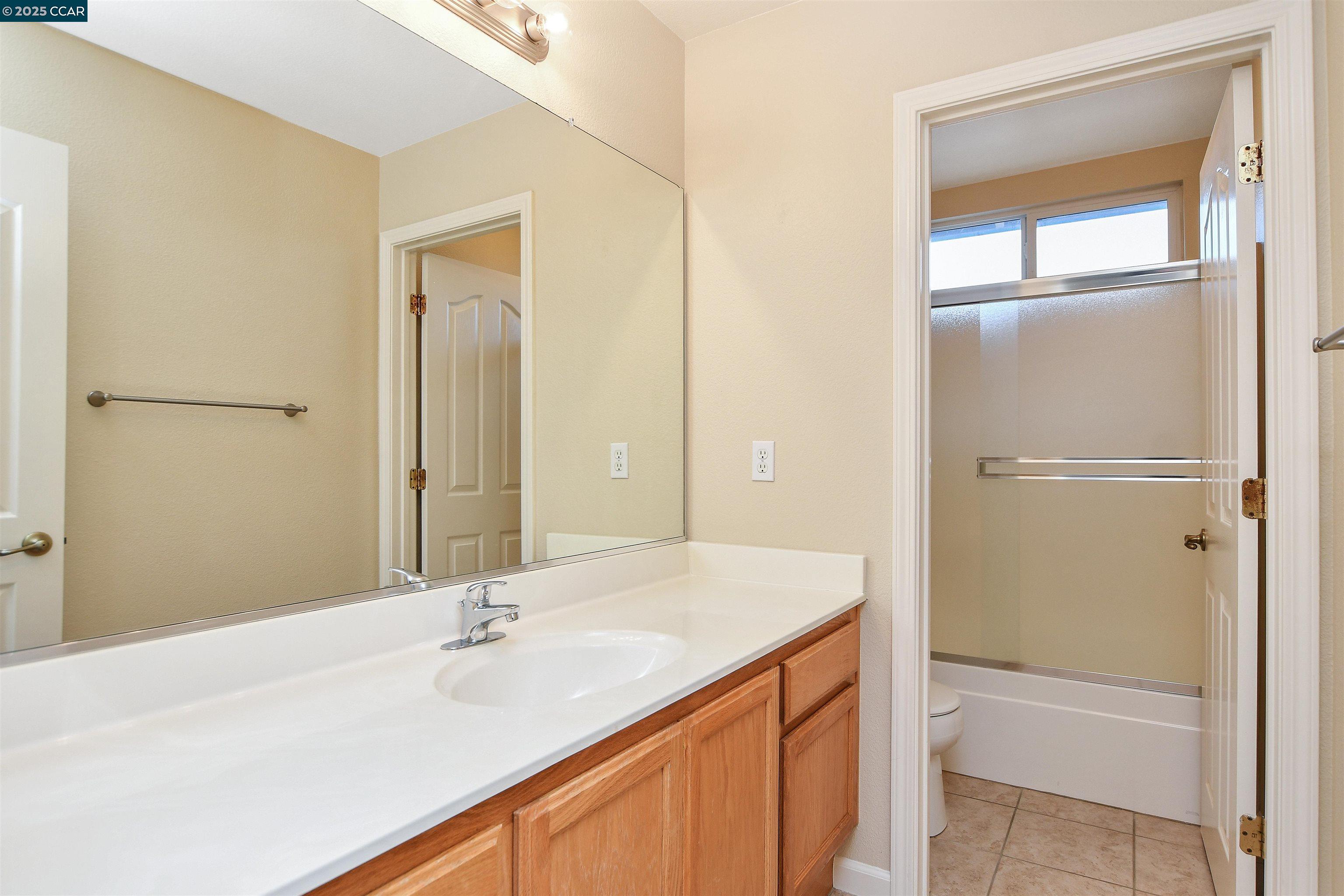 Detail Gallery Image 27 of 37 For 14 Birmingham Ct, Oakley,  CA 94561 - 4 Beds | 3 Baths