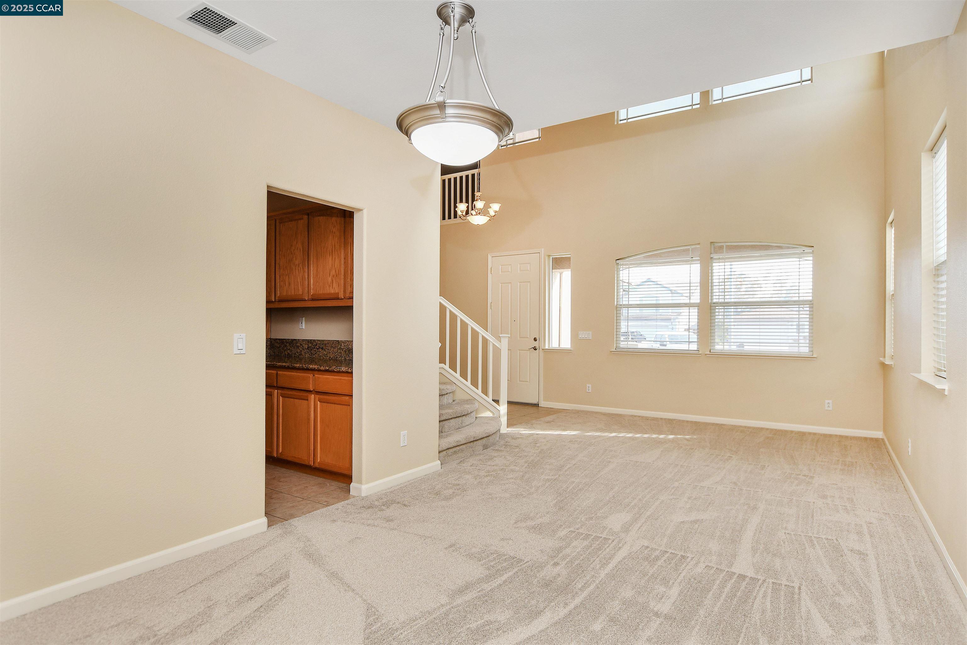 Detail Gallery Image 7 of 37 For 14 Birmingham Ct, Oakley,  CA 94561 - 4 Beds | 3 Baths