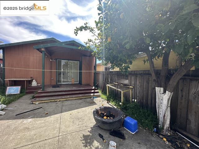 Detail Gallery Image 7 of 10 For 2023 Dover Ave, San Pablo,  CA 94806 - 2 Beds | 1 Baths