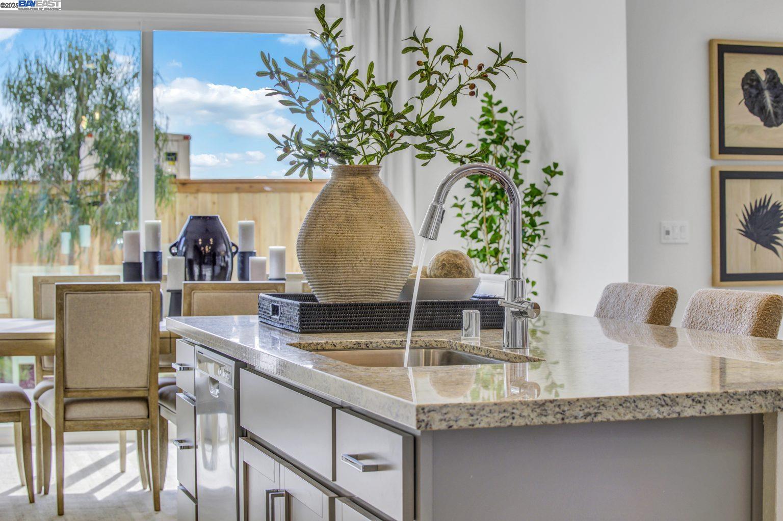 Detail Gallery Image 15 of 38 For 335 W Calabria Drive, Mountain House,  CA 95391 - 4 Beds | 3/1 Baths