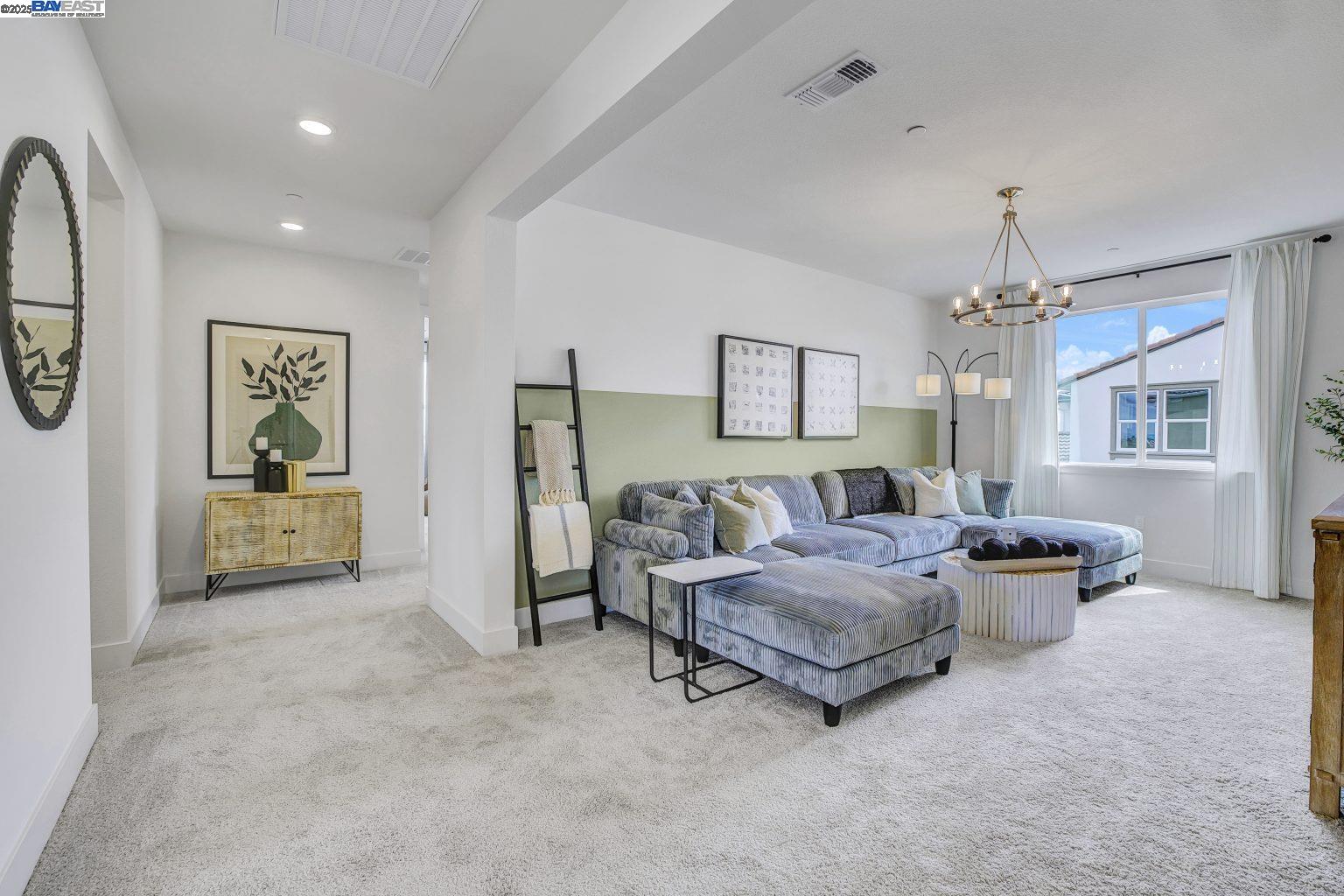 Detail Gallery Image 21 of 38 For 335 W Calabria Drive, Mountain House,  CA 95391 - 4 Beds | 3/1 Baths