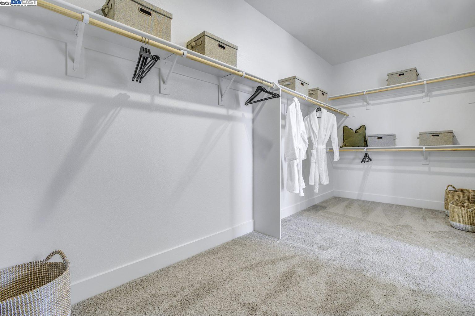 Detail Gallery Image 32 of 38 For 335 W Calabria Drive, Mountain House,  CA 95391 - 4 Beds | 3/1 Baths