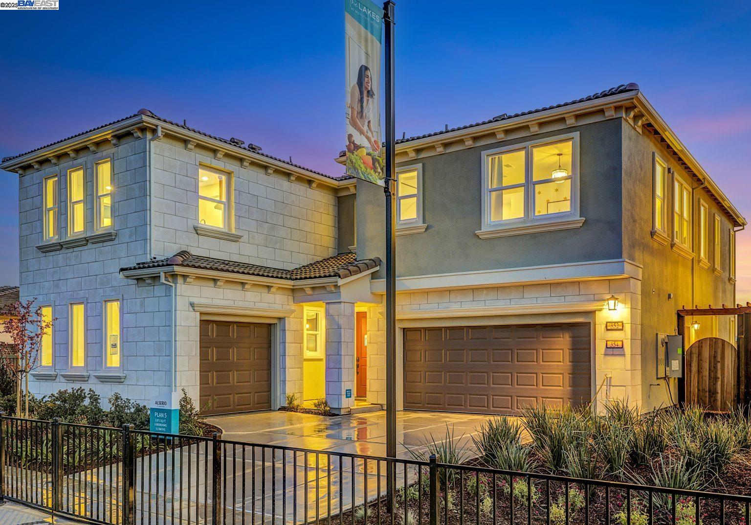 Detail Gallery Image 1 of 35 For 319 W Calabria Drive, Mountain House,  CA 95391 - 6 Beds | 5/1 Baths