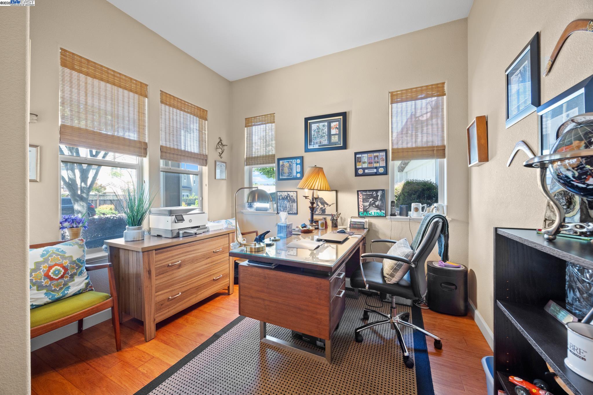 Detail Gallery Image 2 of 48 For 9779 Reimers Way, Dublin,  CA 94568 - 5 Beds | 3 Baths