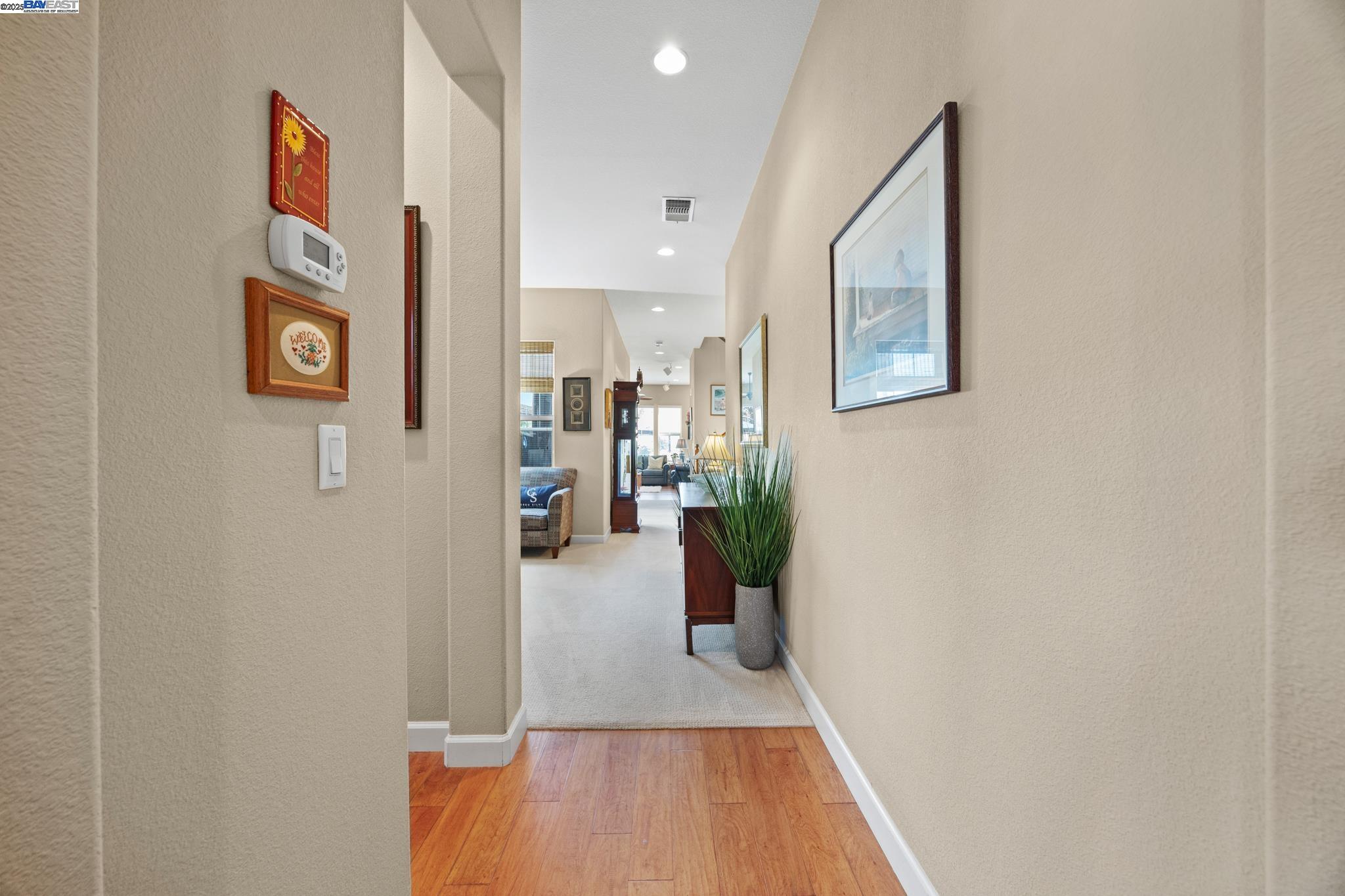 Detail Gallery Image 3 of 48 For 9779 Reimers Way, Dublin,  CA 94568 - 5 Beds | 3 Baths