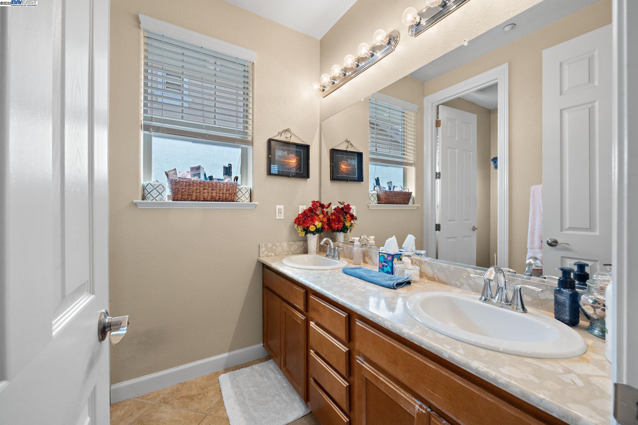 Detail Gallery Image 33 of 48 For 9779 Reimers Way, Dublin,  CA 94568 - 5 Beds | 3 Baths