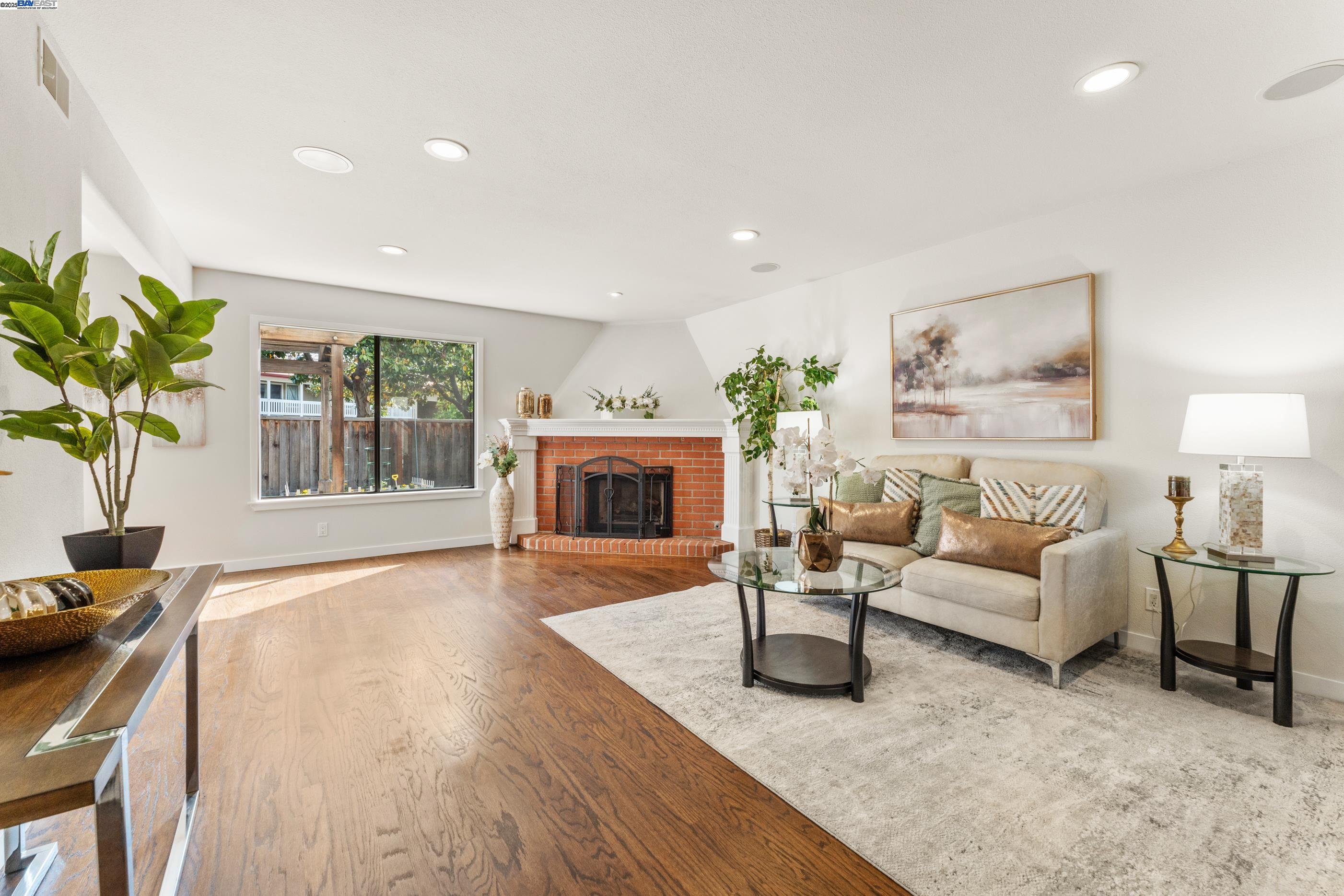 Detail Gallery Image 7 of 33 For 40654 Wolcott Pl, Fremont,  CA 94538 - 3 Beds | 2/1 Baths