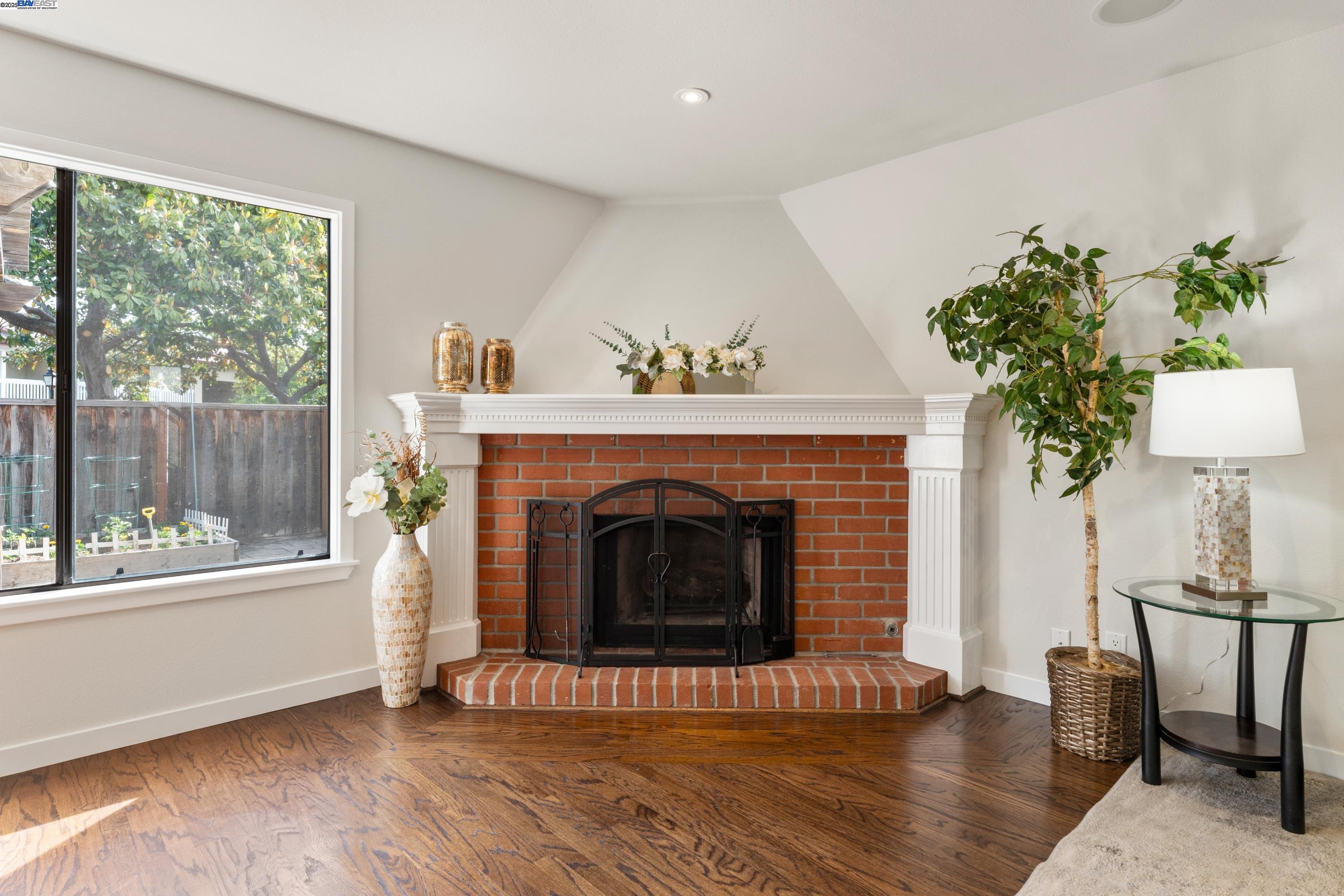Detail Gallery Image 8 of 33 For 40654 Wolcott Pl, Fremont,  CA 94538 - 3 Beds | 2/1 Baths