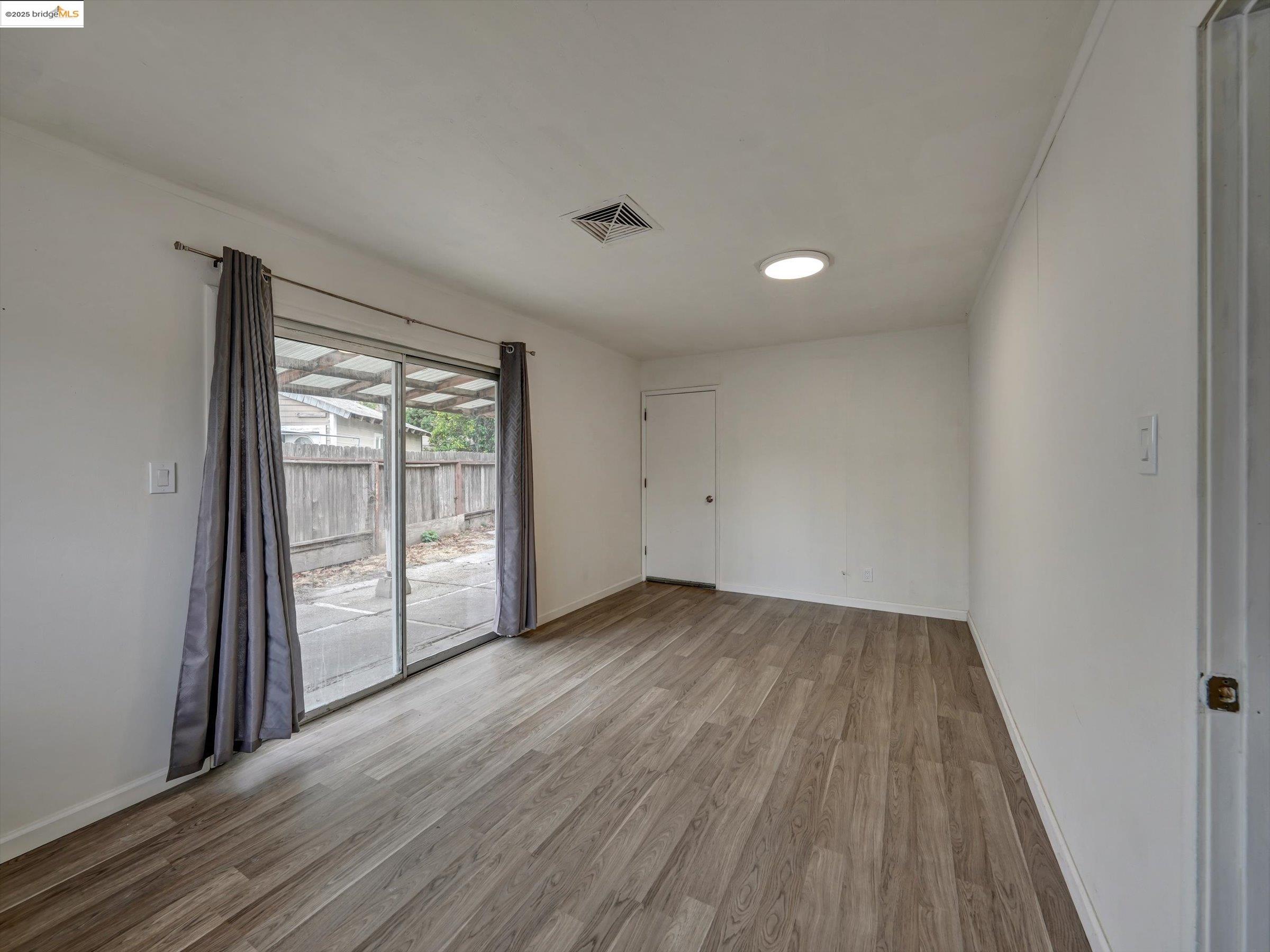 Detail Gallery Image 9 of 22 For 3047 Judith Ct, San Pablo,  CA 94806 - 3 Beds | 2 Baths