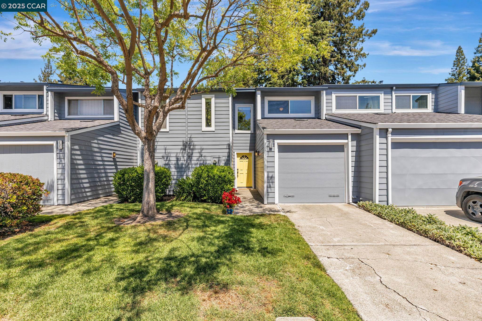 More Details about MLS # 41095002 : 239 ASHLEY CIR