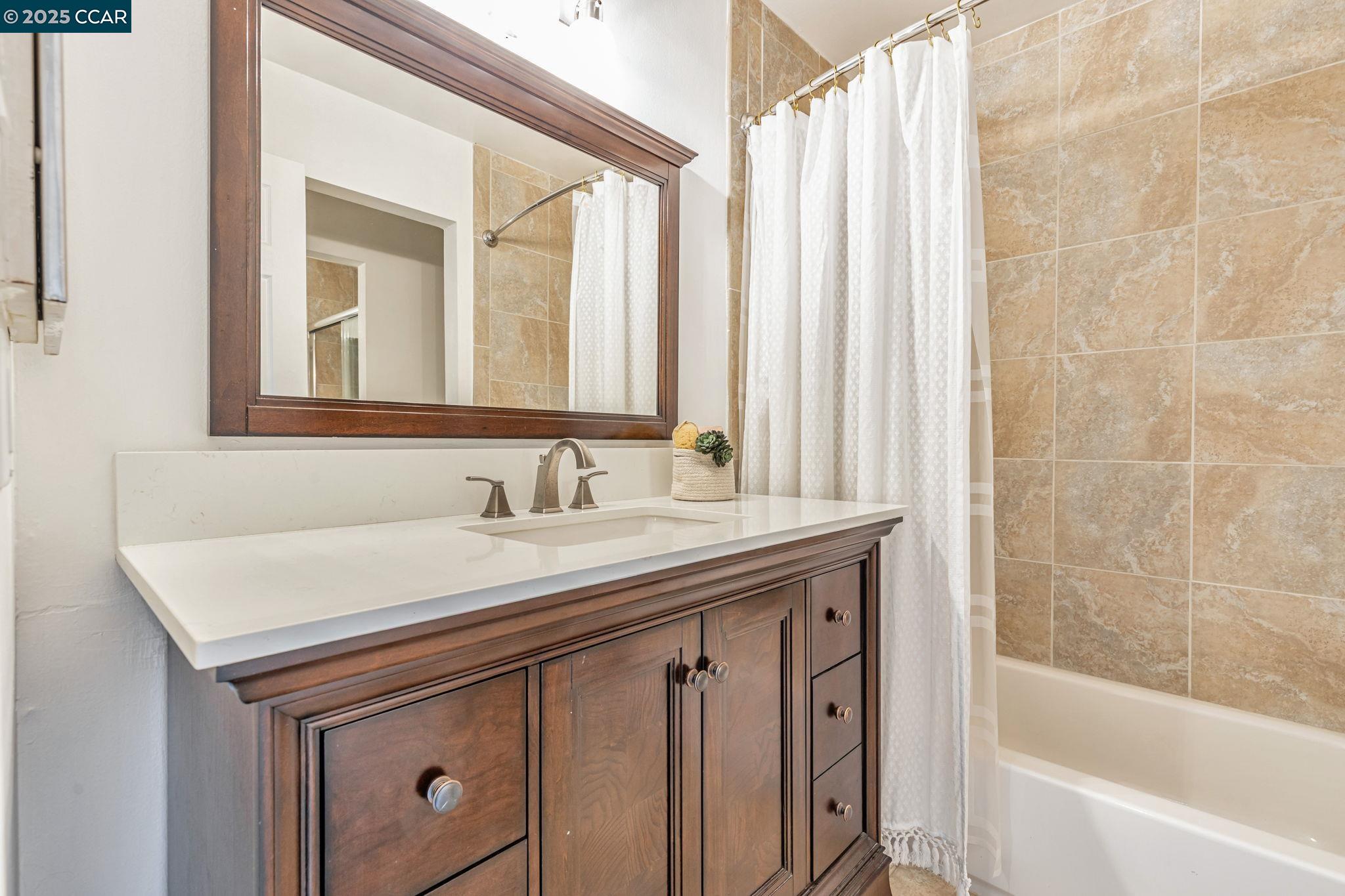 Detail Gallery Image 19 of 37 For 239 Ashley Cir, Danville,  CA 94526 - 2 Beds | 2/1 Baths