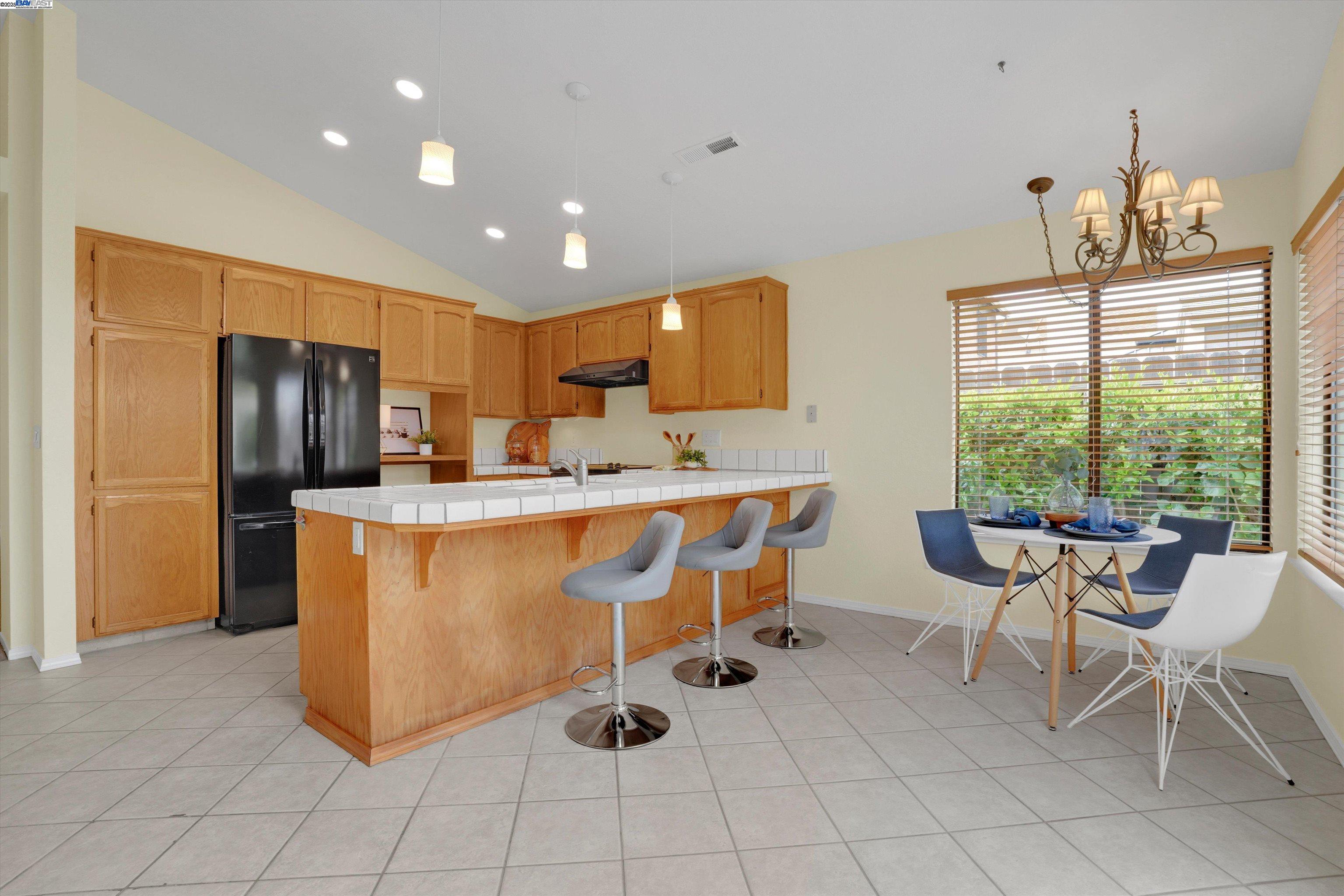 Detail Gallery Image 19 of 35 For 4012 Godfrey Dr, Salida,  CA 95368 - 4 Beds | 2 Baths