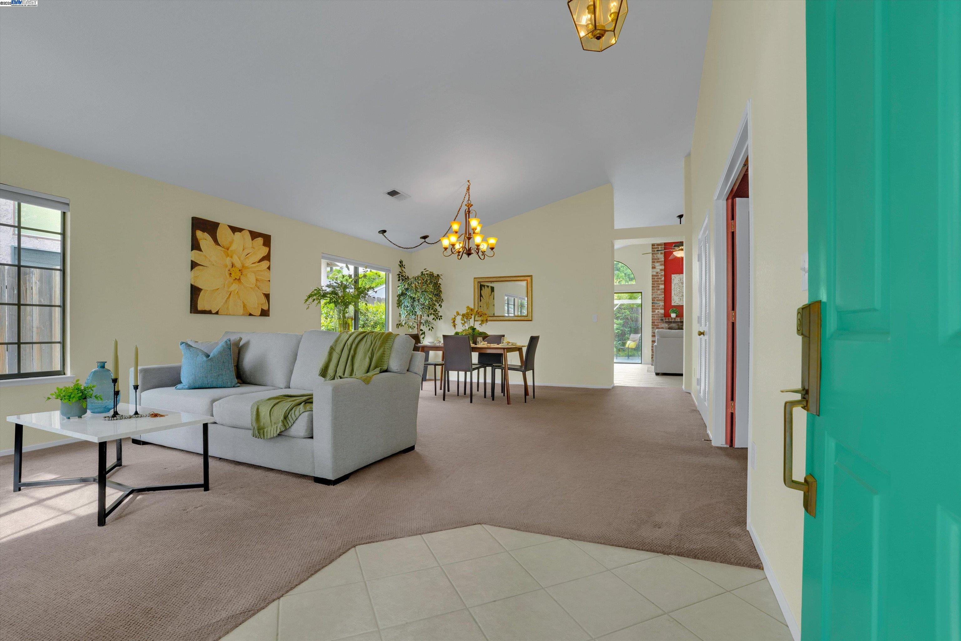 Detail Gallery Image 5 of 35 For 4012 Godfrey Dr, Salida,  CA 95368 - 4 Beds | 2 Baths