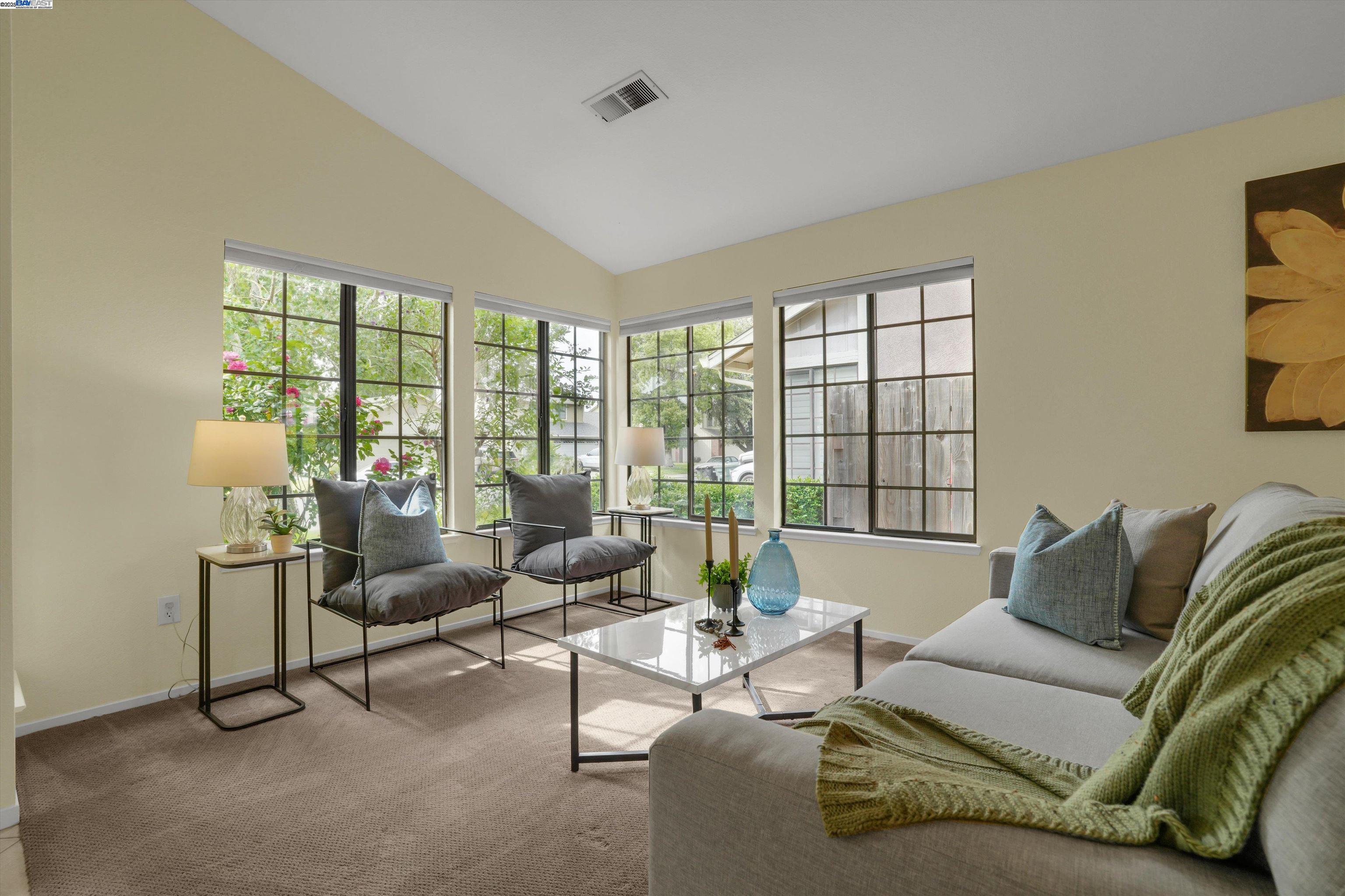 Detail Gallery Image 7 of 35 For 4012 Godfrey Dr, Salida,  CA 95368 - 4 Beds | 2 Baths