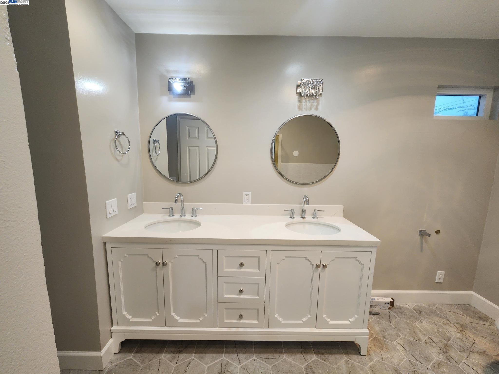 Detail Gallery Image 18 of 23 For 1768 Green Valley Rd, Danville,  CA 94526 - 4 Beds | 2/1 Baths