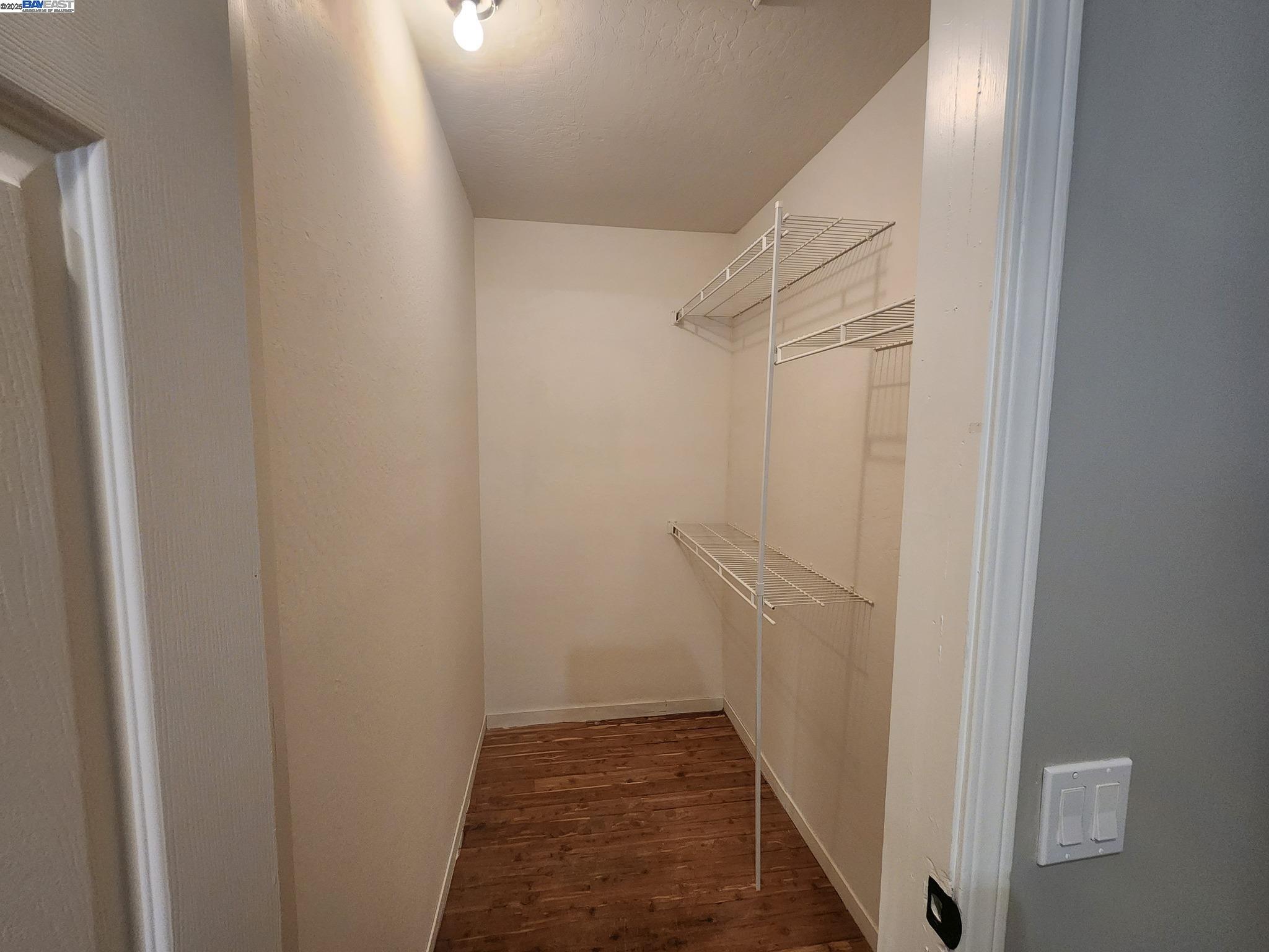 Detail Gallery Image 20 of 23 For 1768 Green Valley Rd, Danville,  CA 94526 - 4 Beds | 2/1 Baths