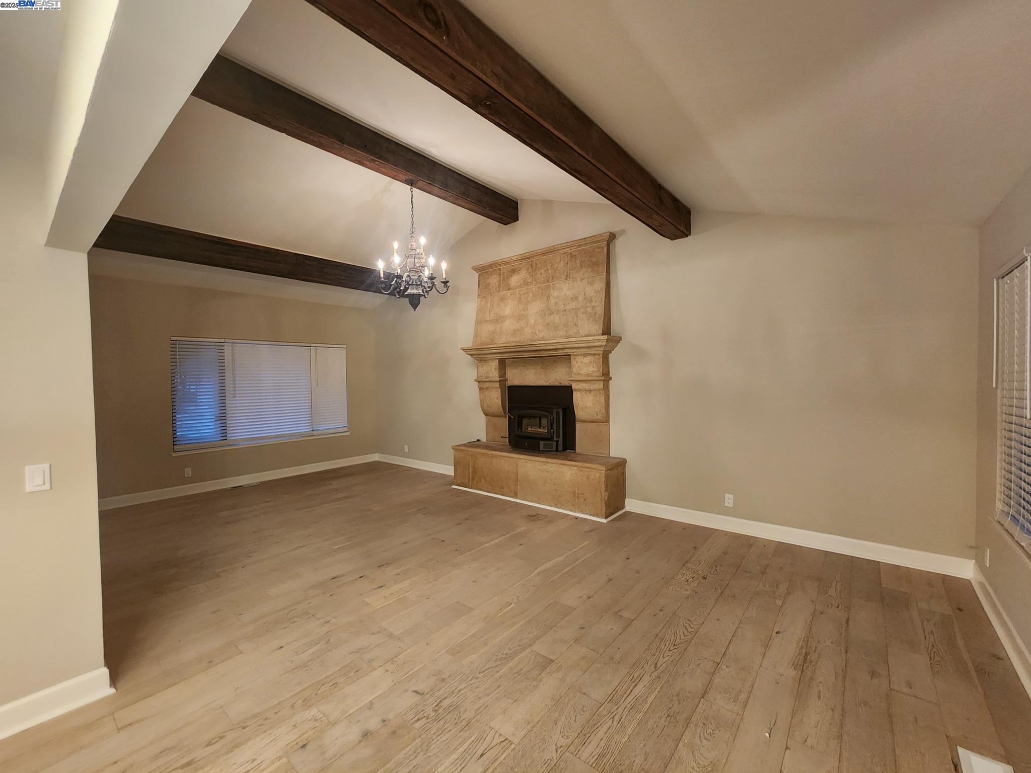 Detail Gallery Image 4 of 23 For 1768 Green Valley Rd, Danville,  CA 94526 - 4 Beds | 2/1 Baths