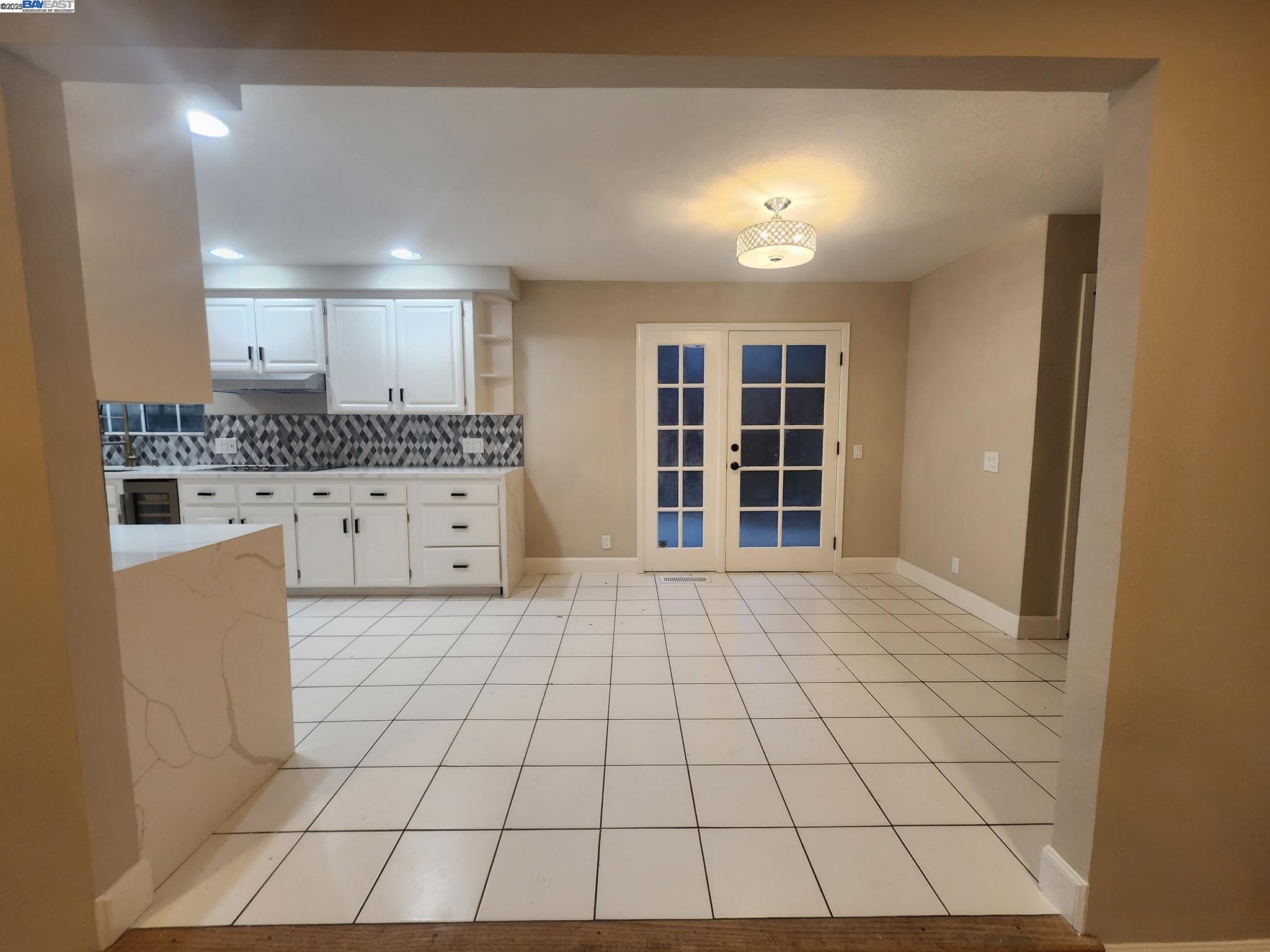Detail Gallery Image 7 of 23 For 1768 Green Valley Rd, Danville,  CA 94526 - 4 Beds | 2/1 Baths