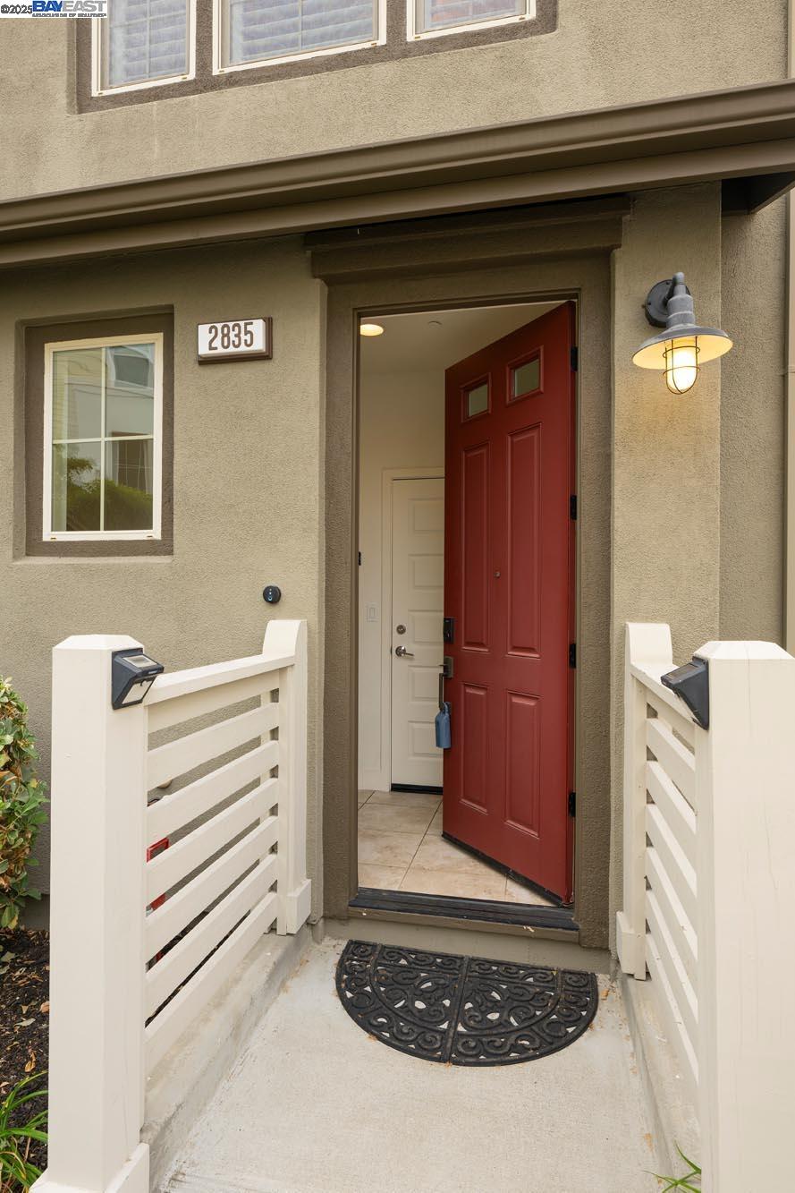 Detail Gallery Image 7 of 28 For 2835 Alvarado Ave, San Mateo,  CA 94403 - 2 Beds | 2/1 Baths