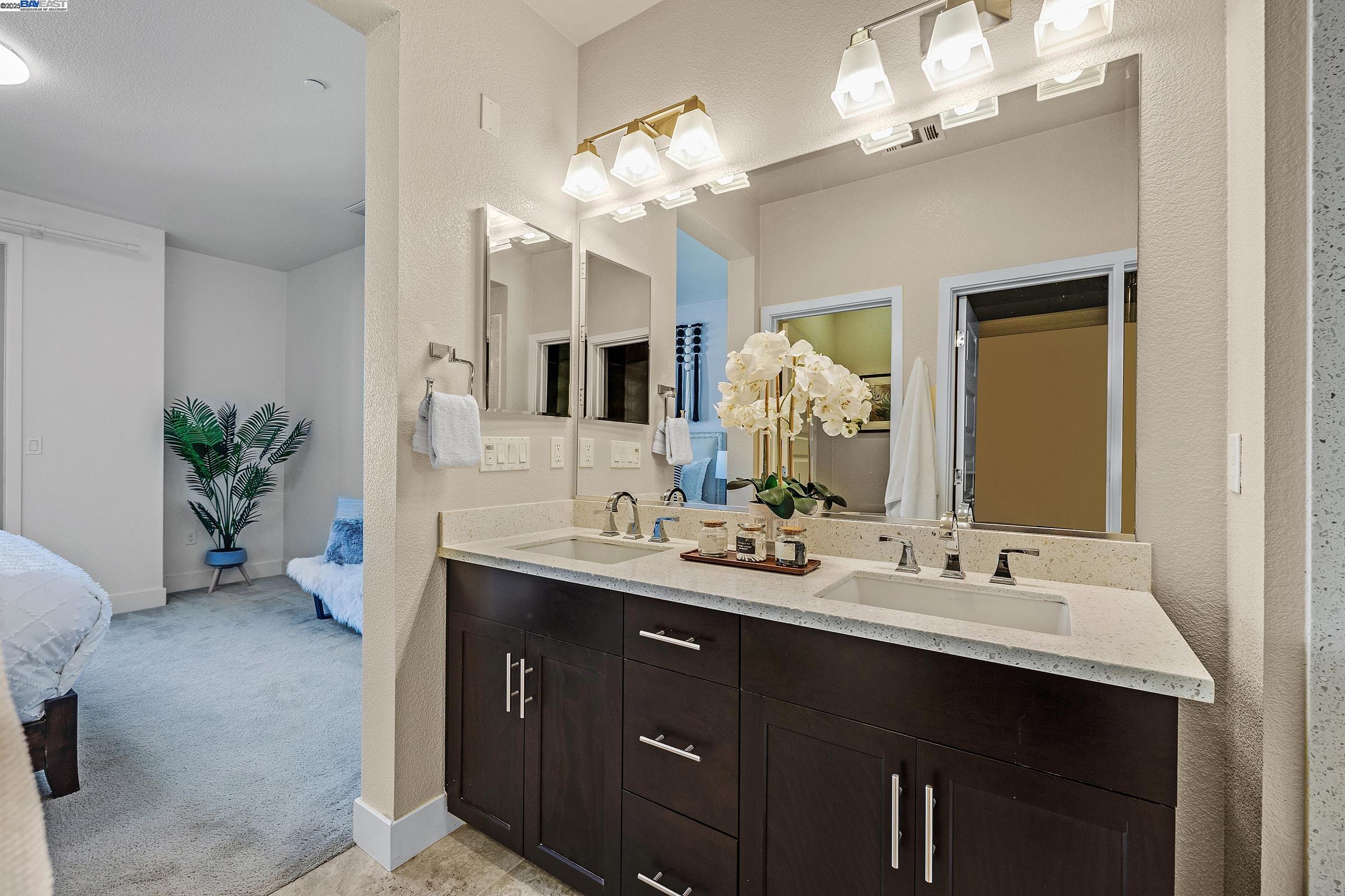 Detail Gallery Image 9 of 28 For 2835 Alvarado Ave, San Mateo,  CA 94403 - 2 Beds | 2/1 Baths