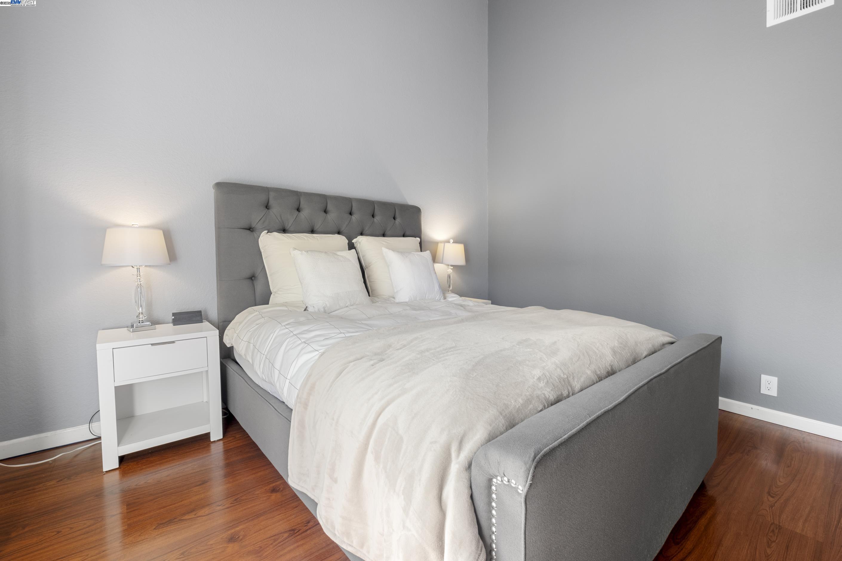 Detail Gallery Image 14 of 27 For 2437 Sebastopol Ln #3,  Hayward,  CA 94542 - 1 Beds | 1 Baths