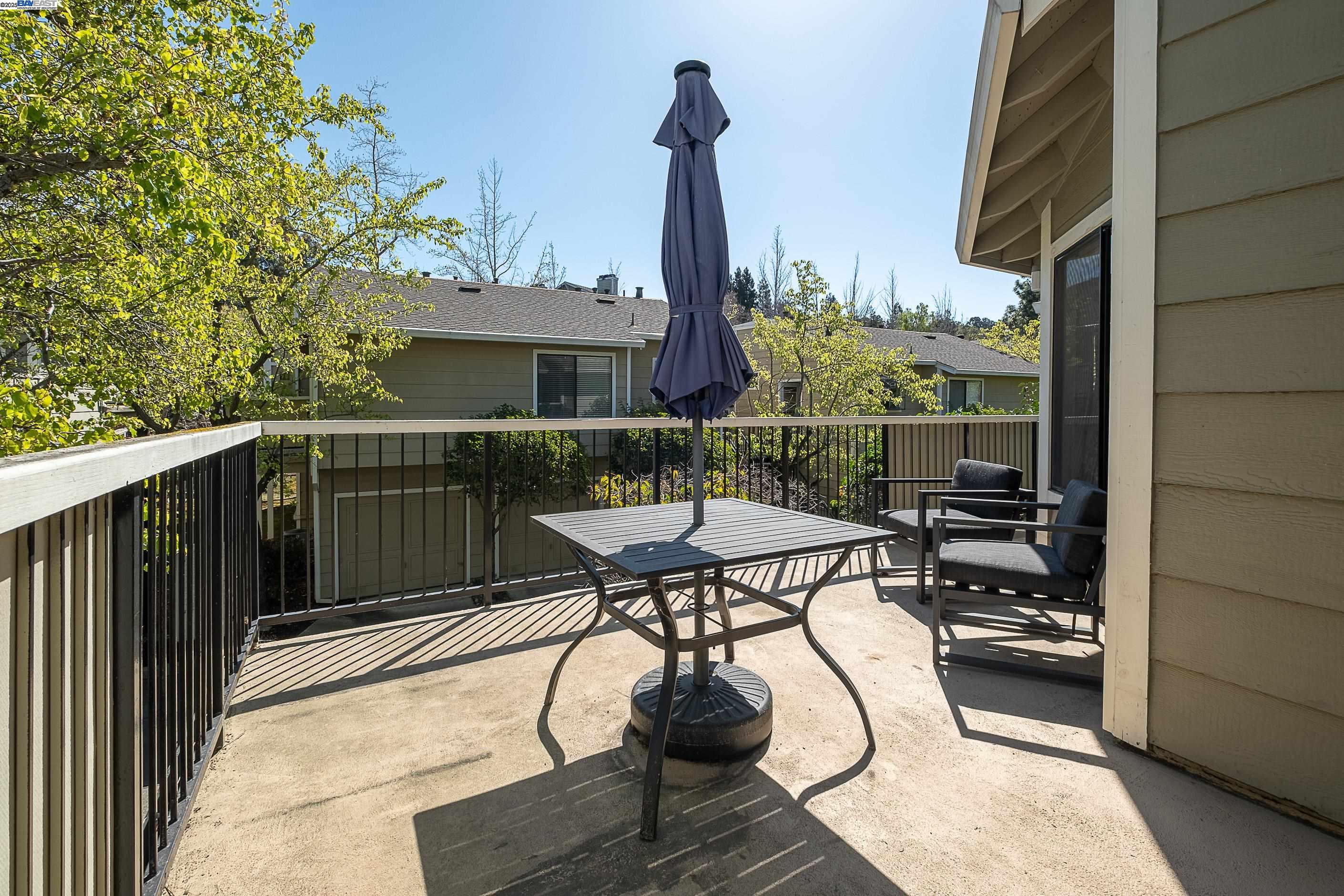 Detail Gallery Image 21 of 27 For 2437 Sebastopol Ln #3,  Hayward,  CA 94542 - 1 Beds | 1 Baths