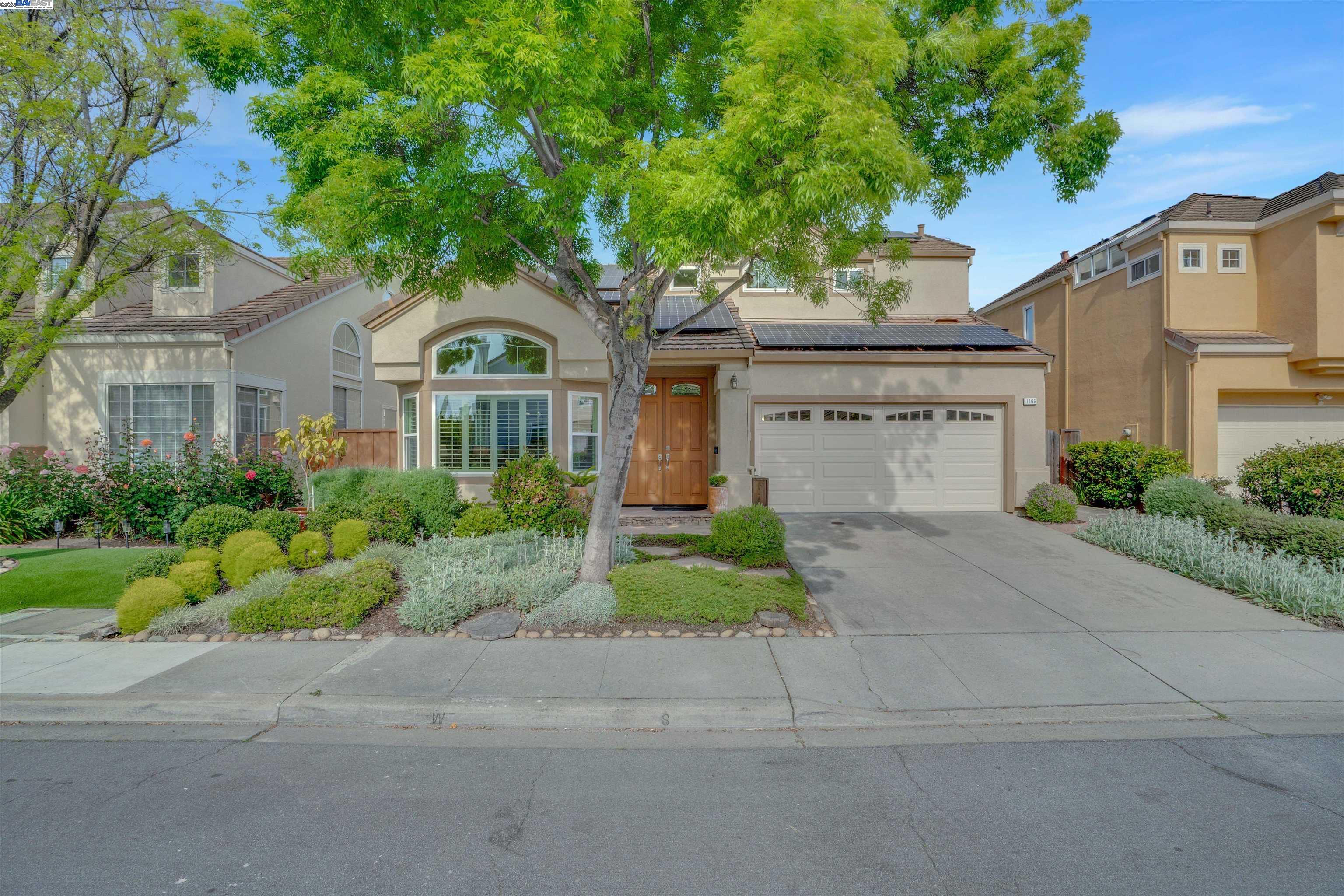 Detail Gallery Image 2 of 45 For 1166 Seaside Way, Milpitas,  CA 95035 - 4 Beds | 3 Baths